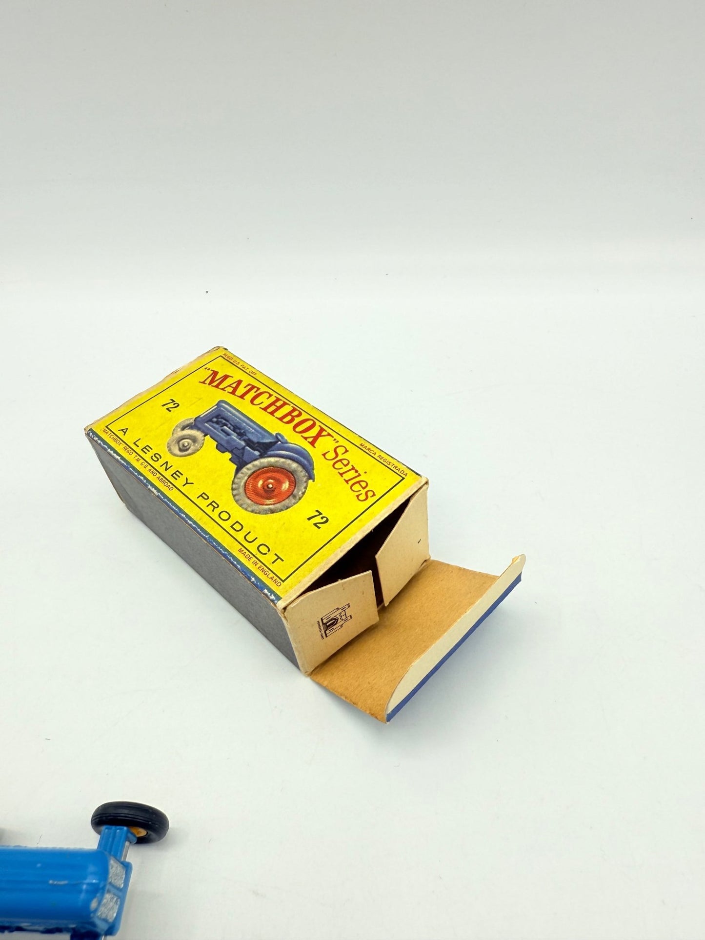 Matchbox Lesney 72a Fordson Tractor RARE YELLOW HUBS - Magic Matchbox