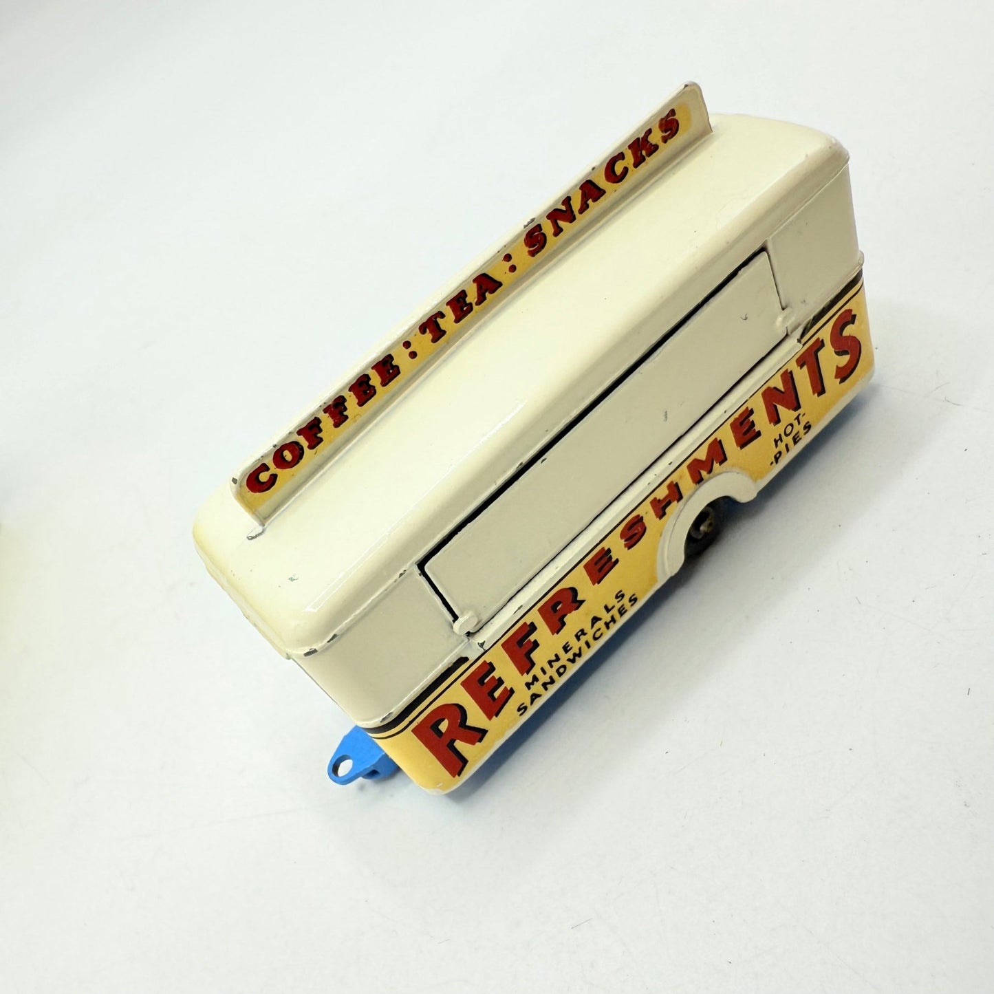 Matchbox Lesney 74a Mobile Refreshments Canteen Off - White GPW - Magic Matchbox