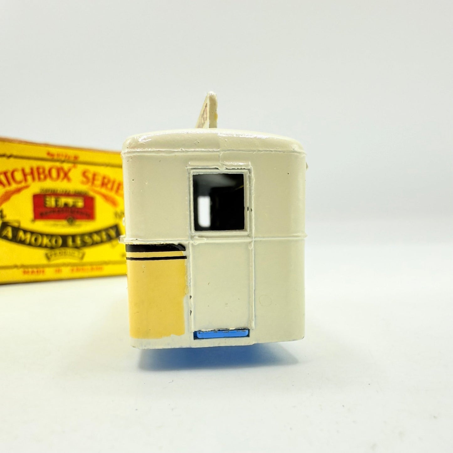 Matchbox Lesney 74a Mobile Refreshments Canteen Off - White GPW - Magic Matchbox