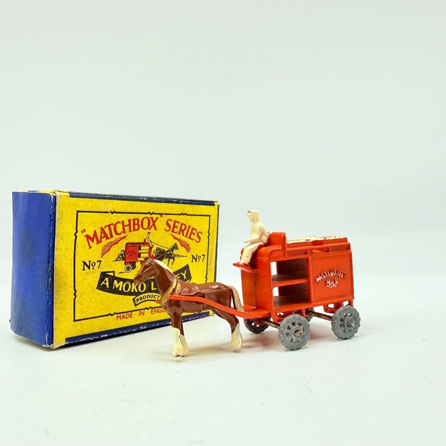 Matchbox Lesney 7a Horse Drawn Milk Float - Magic Matchbox