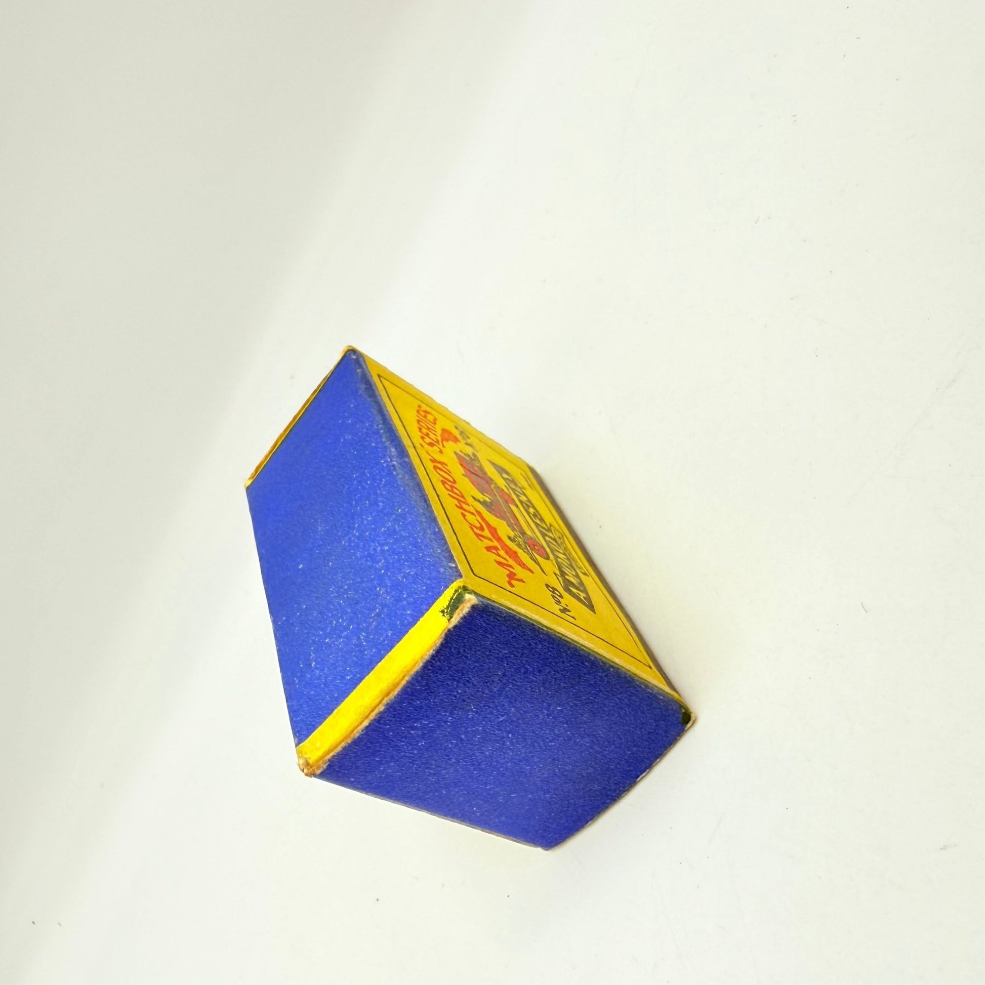 Matchbox Lesney 8a Caterpillar Tractor - Magic Matchbox