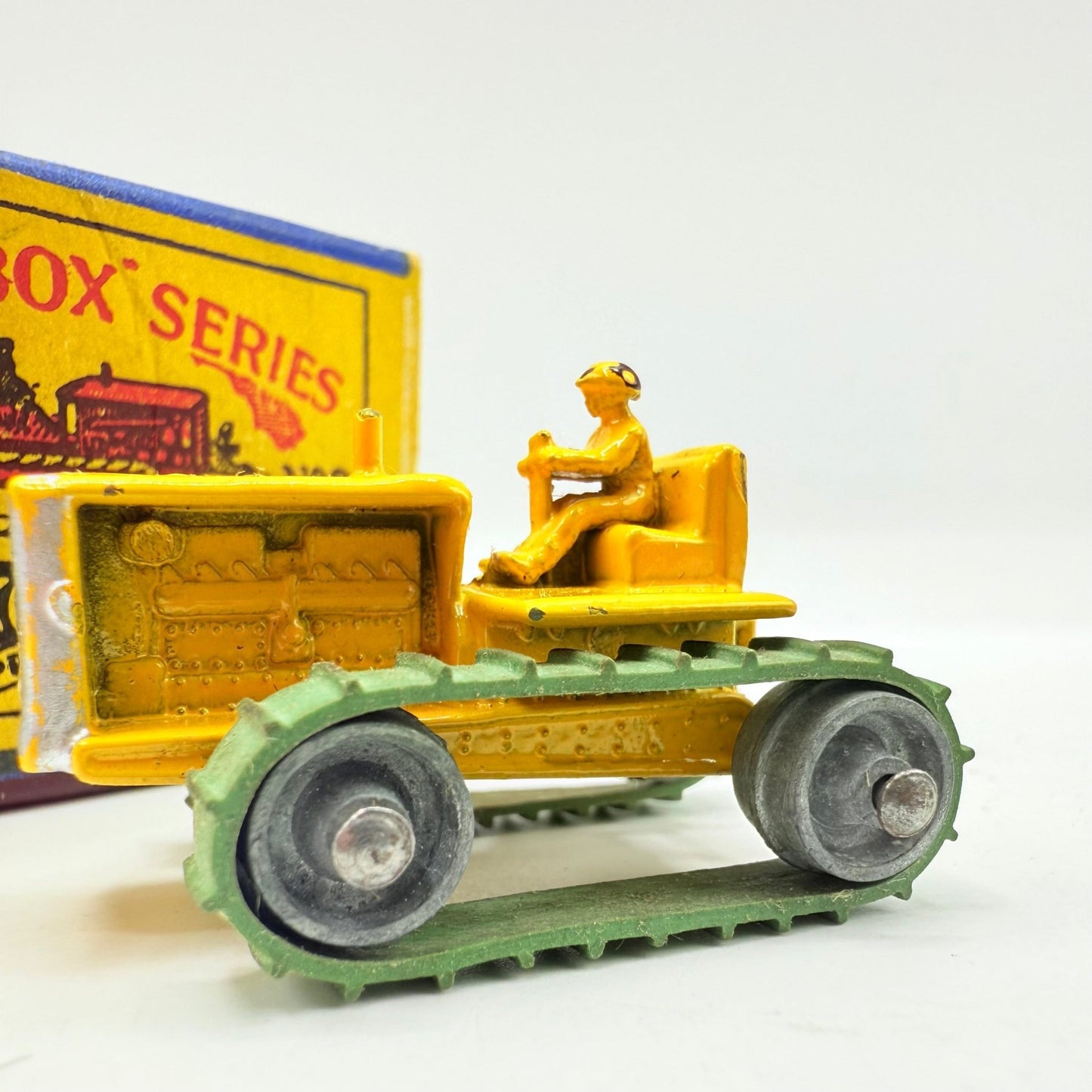 Matchbox Lesney 8a Caterpillar Tractor - Magic Matchbox