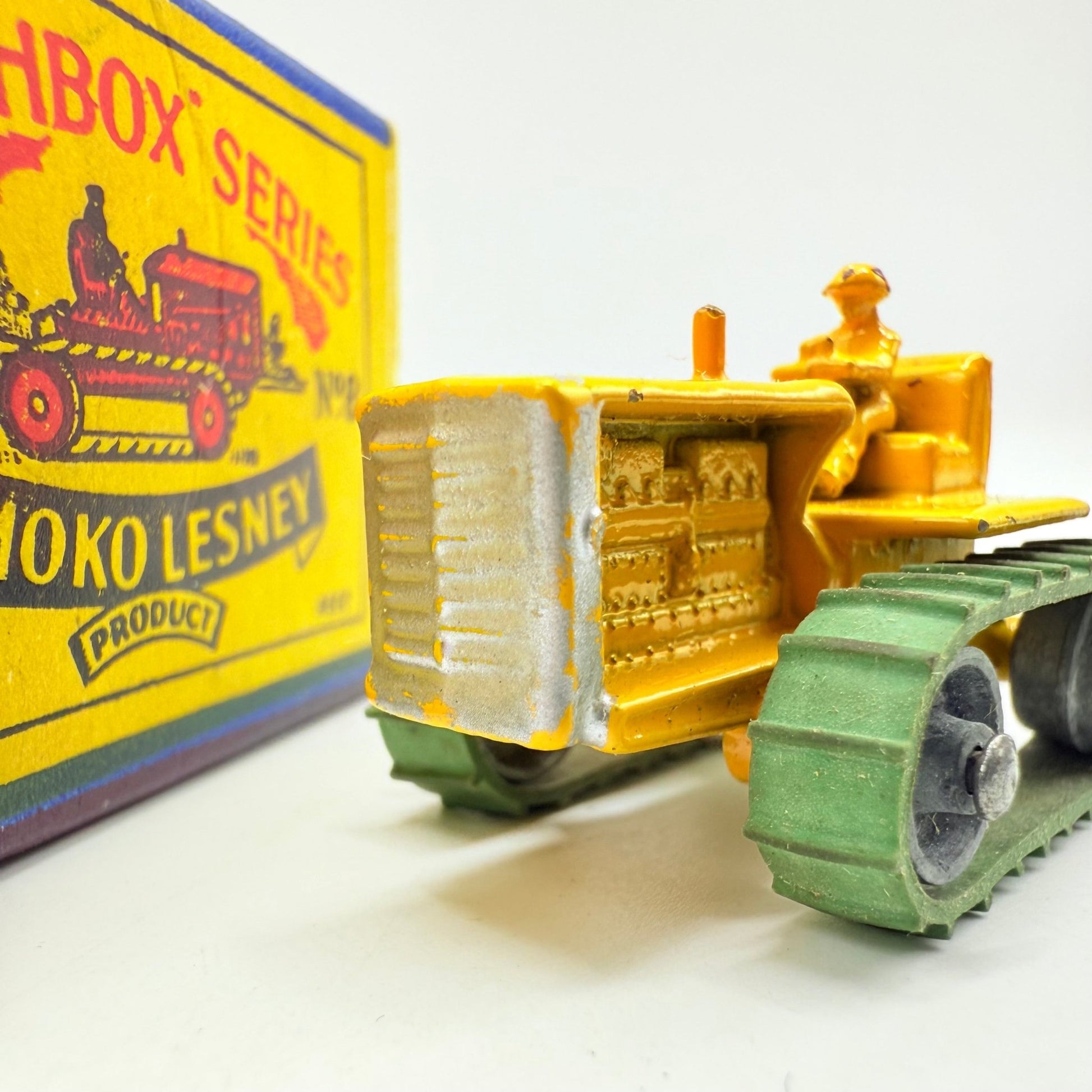 Matchbox Lesney 8a Caterpillar Tractor - Magic Matchbox