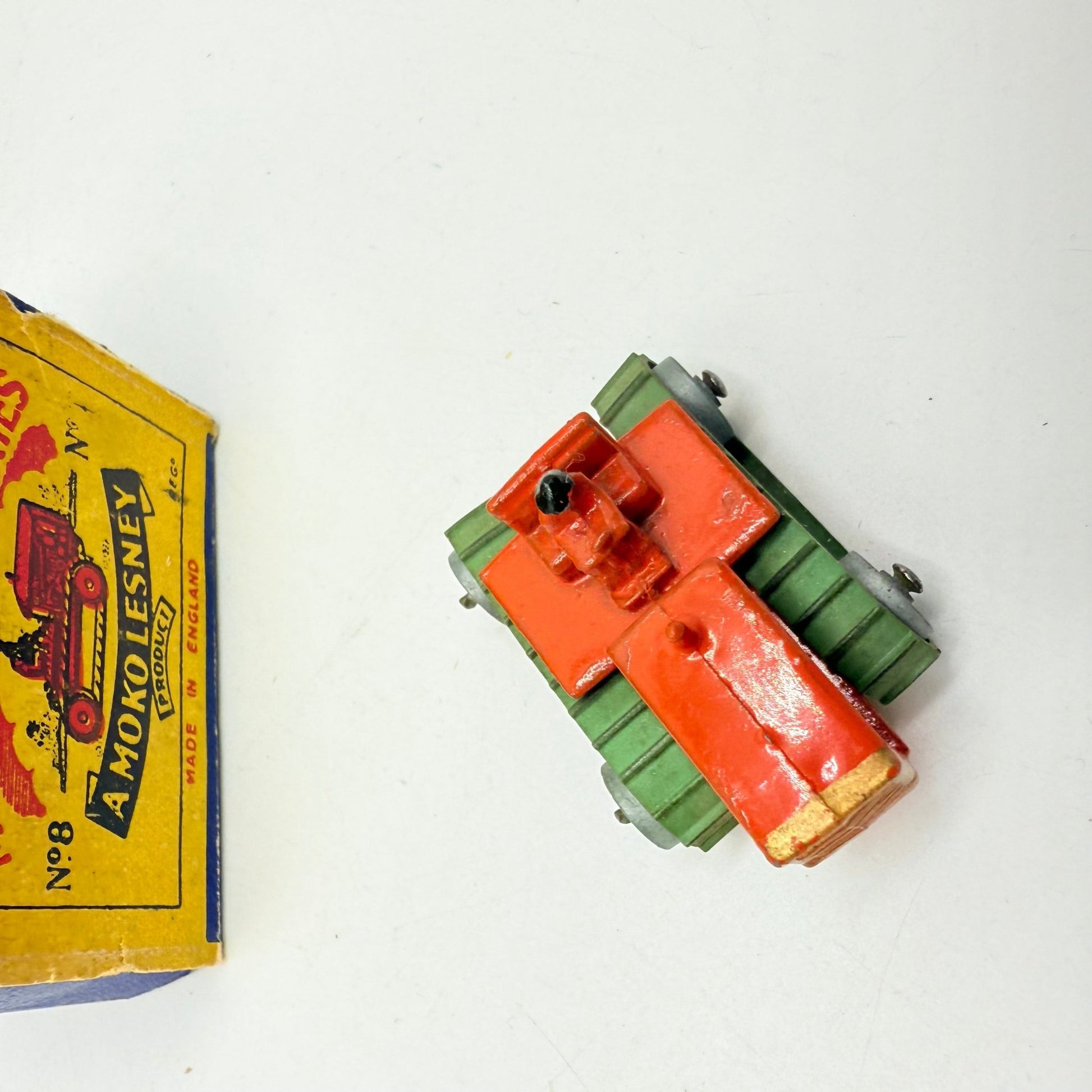 Matchbox Lesney 8a Caterpillar Tractor Orange with tracks - Magic Matchbox