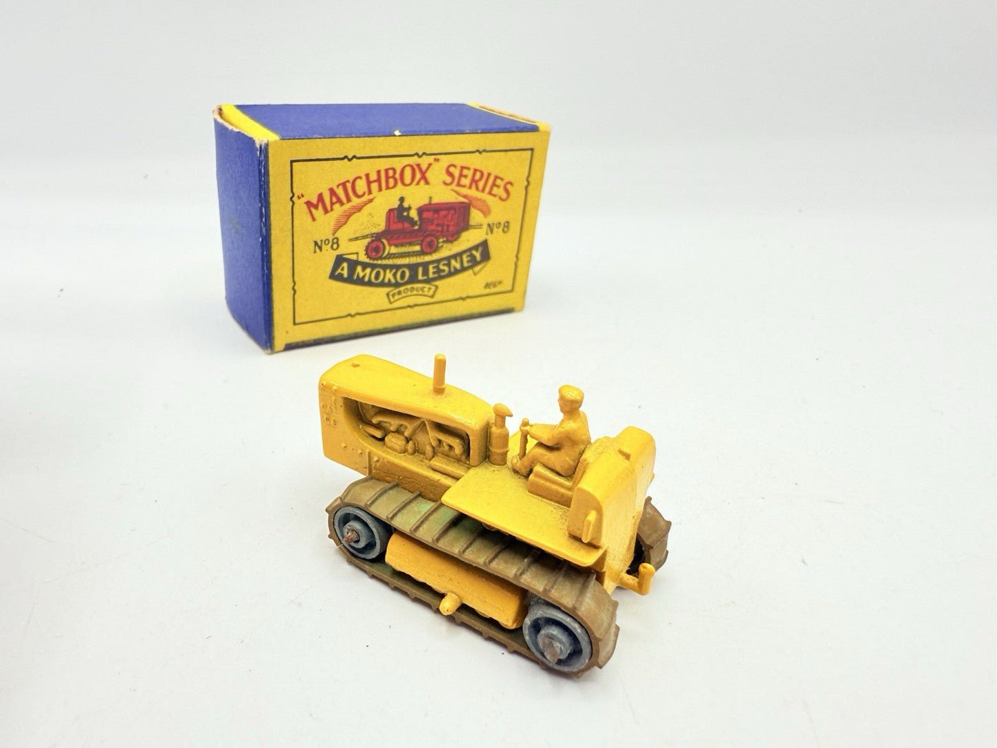 Matchbox Lesney 8b Caterpillar Tractor - Magic Matchbox
