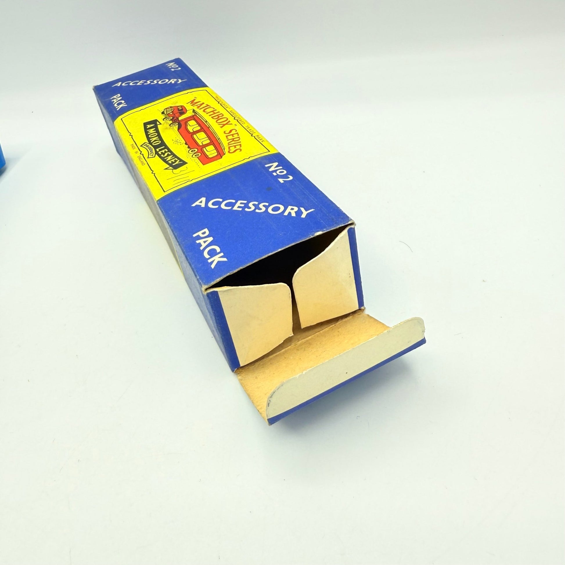 Matchbox Lesney A - 2 Car Transporter BLACK WHEELS - Magic Matchbox