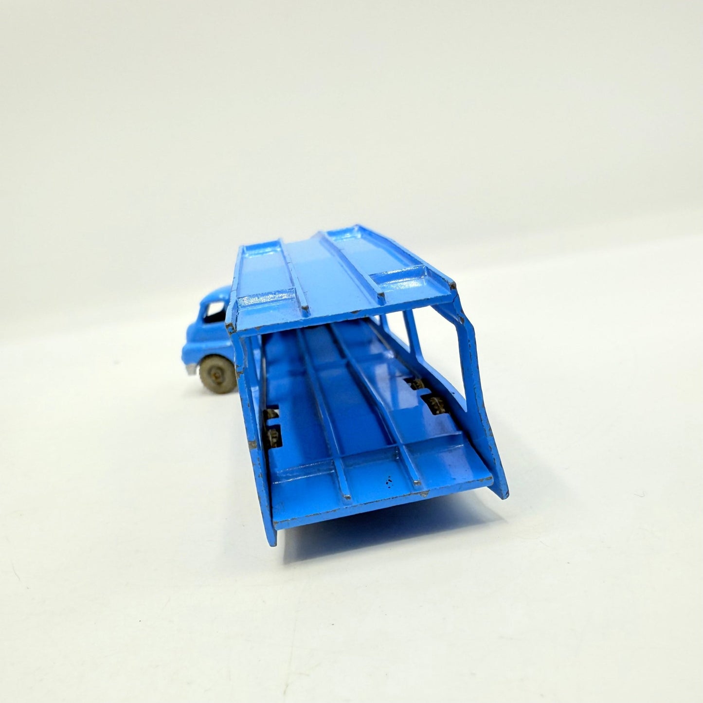 Matchbox Lesney A - 2 Car Transporter Metal Wheels - Magic Matchbox