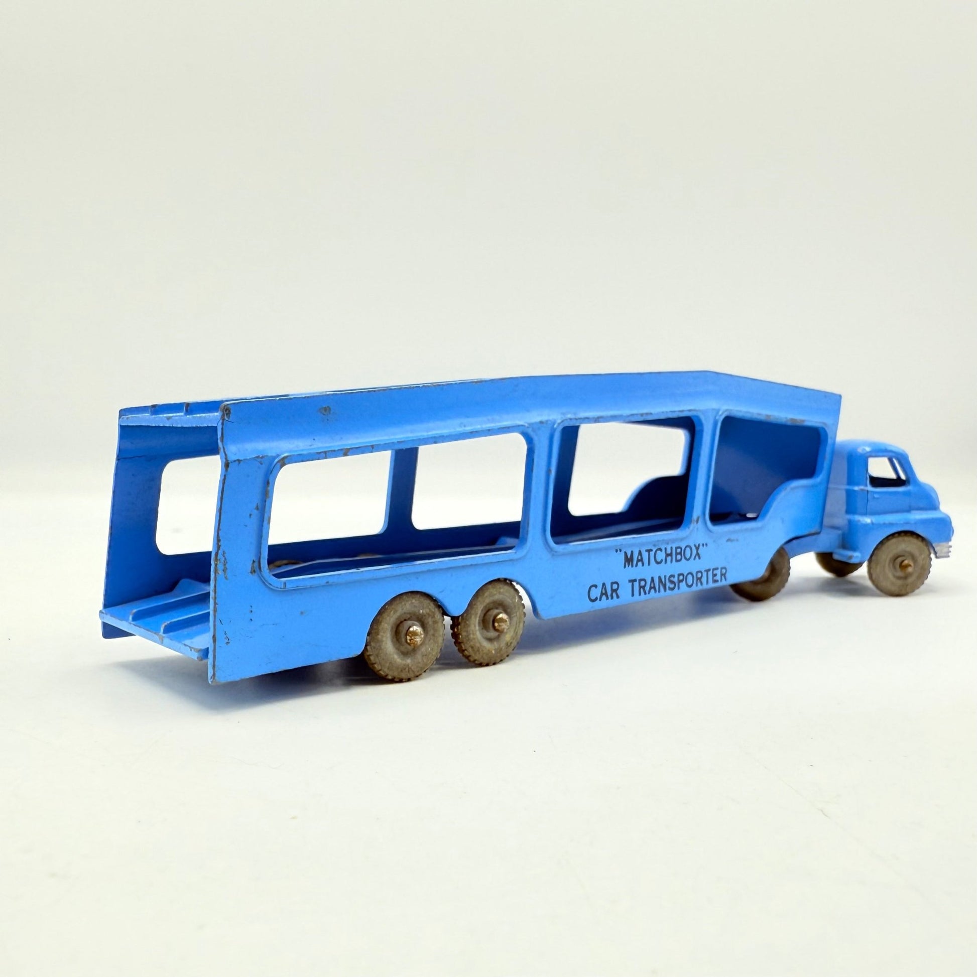 Matchbox Lesney A - 2 Car Transporter Metal Wheels - Magic Matchbox