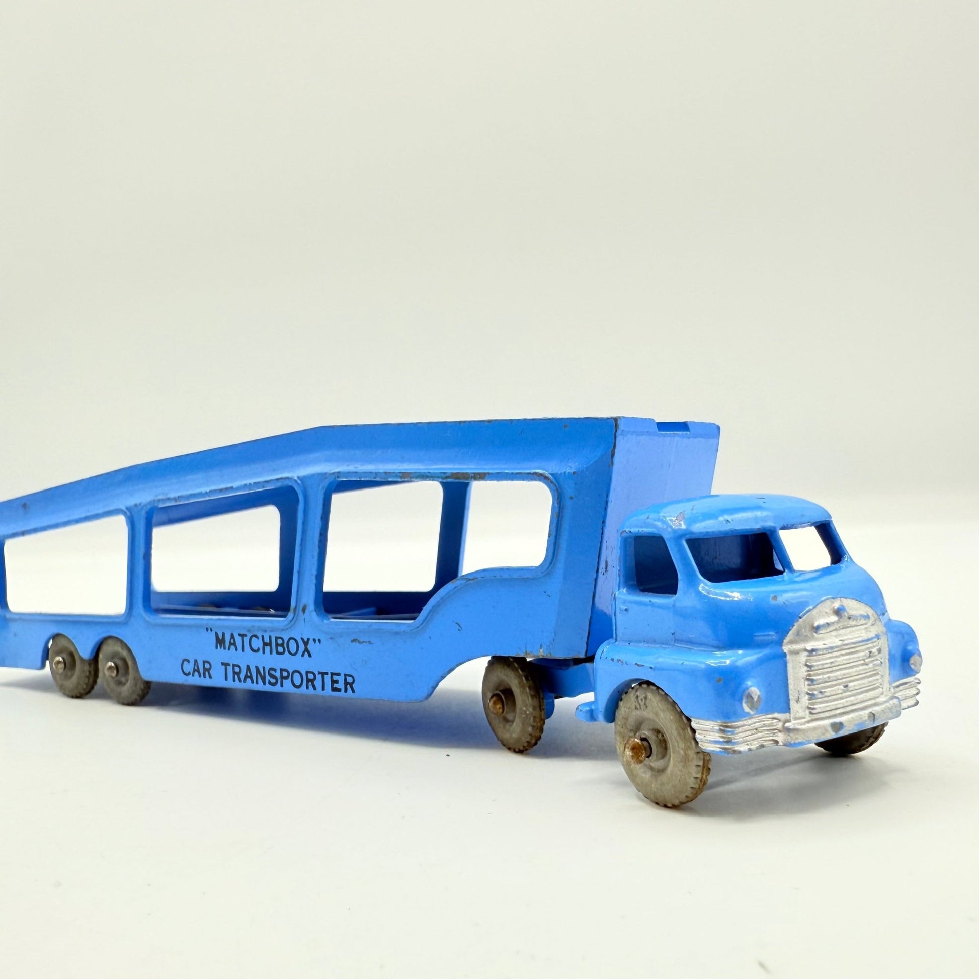 Matchbox Lesney A - 2 Car Transporter Metal Wheels - Magic Matchbox