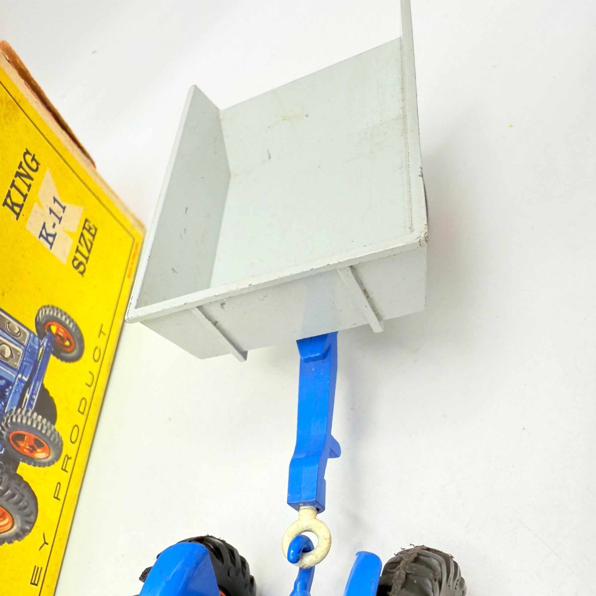 Matchbox Lesney King - Size K - 11 Fordson Tractor and Farm Trailer - Magic Matchbox