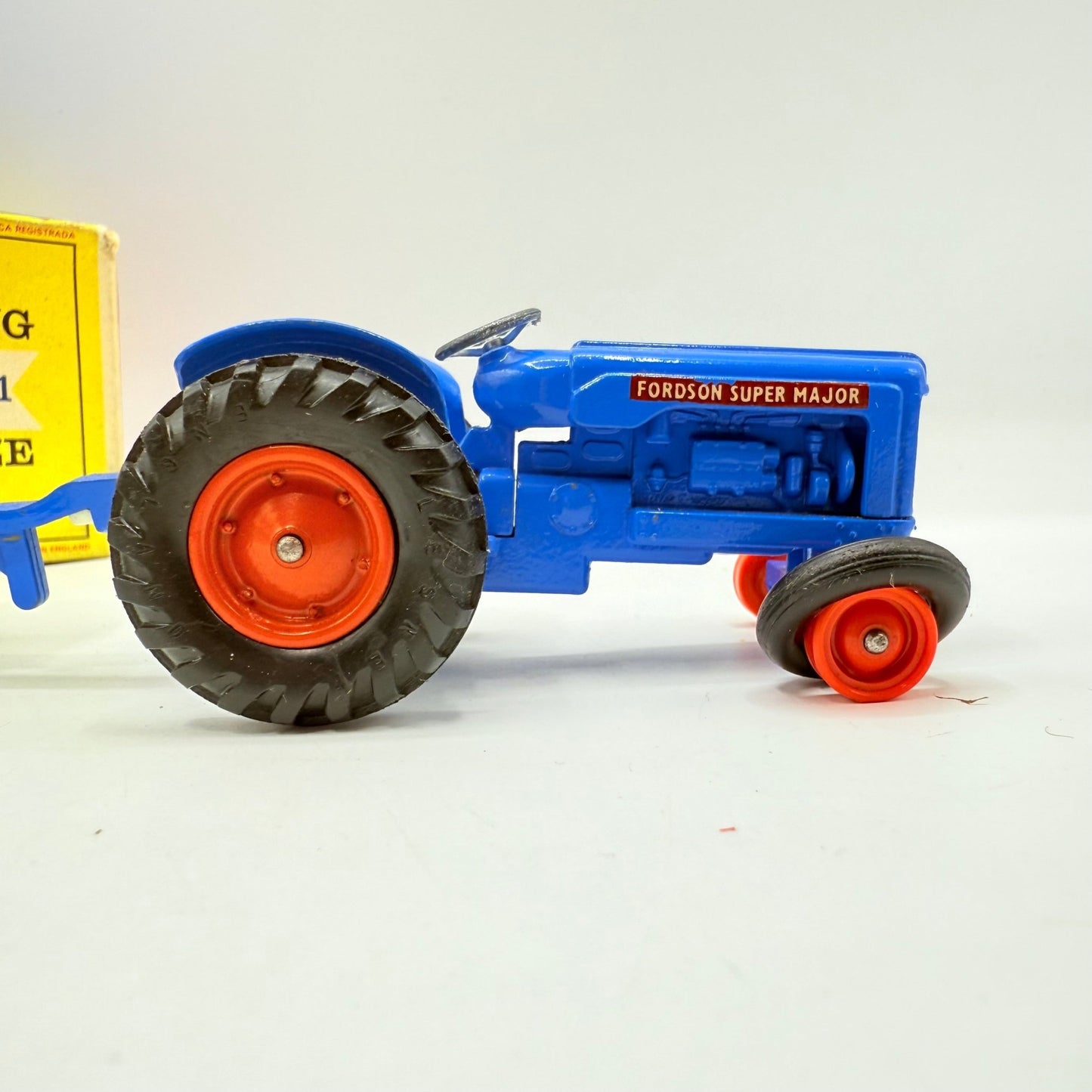 Matchbox Lesney King - Size K - 11 Fordson Tractor and Farm Trailer - Magic Matchbox