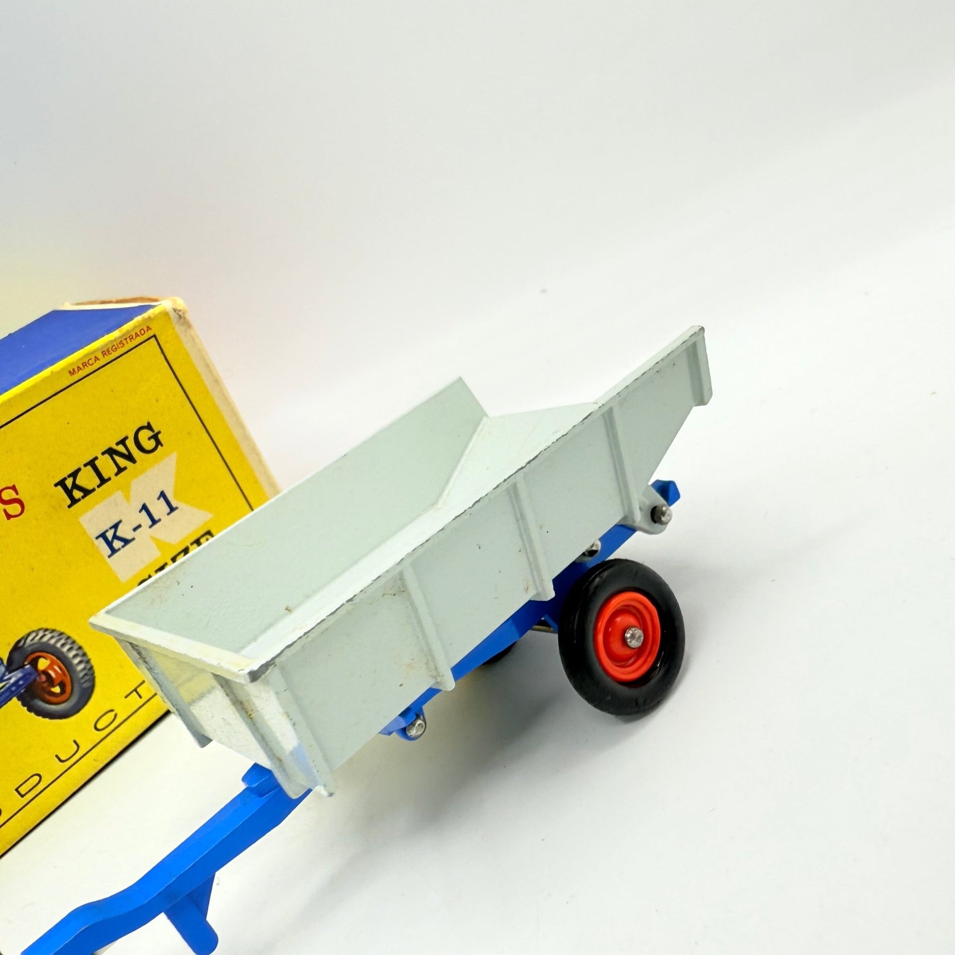 Matchbox Lesney King - Size K - 11 Fordson Tractor and Farm Trailer - Magic Matchbox