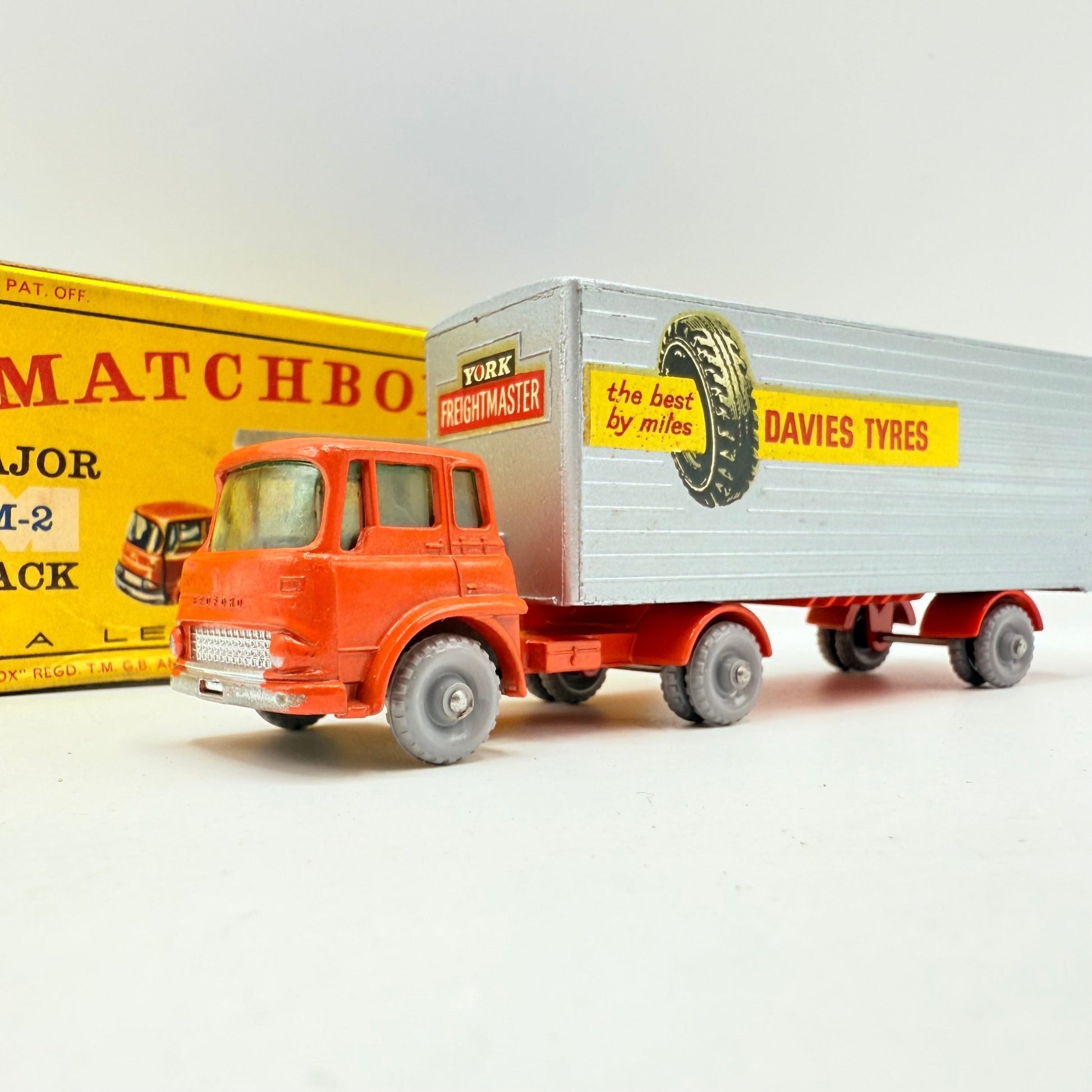 Matchbox Lesney M - 2 Major Pack M2 York Freightmaster Truck - Davies Tyres Rare GPW - Magic Matchbox