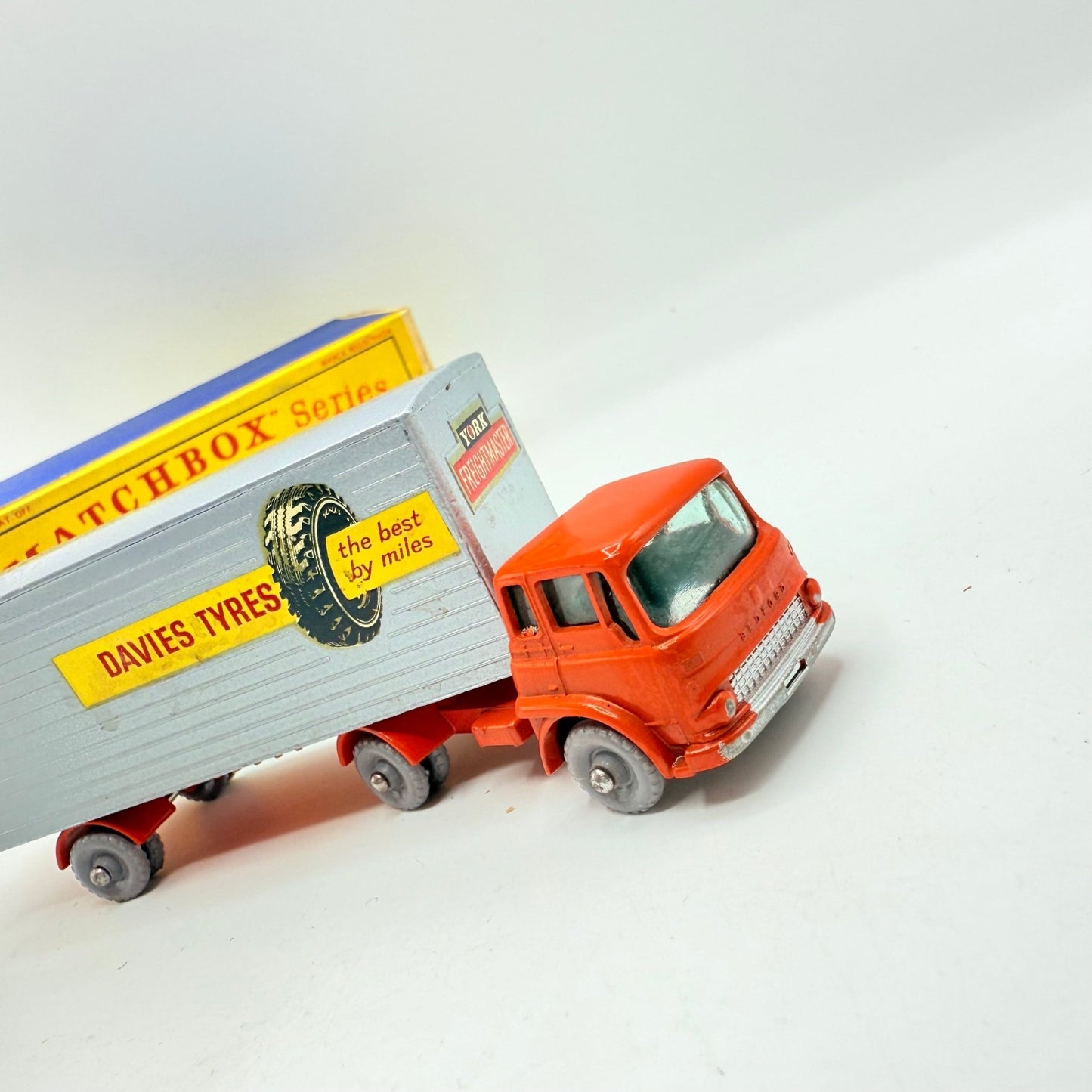 Matchbox Lesney M - 2 Major Pack M2 York Freightmaster Truck - Davies Tyres Rare GPW - Magic Matchbox