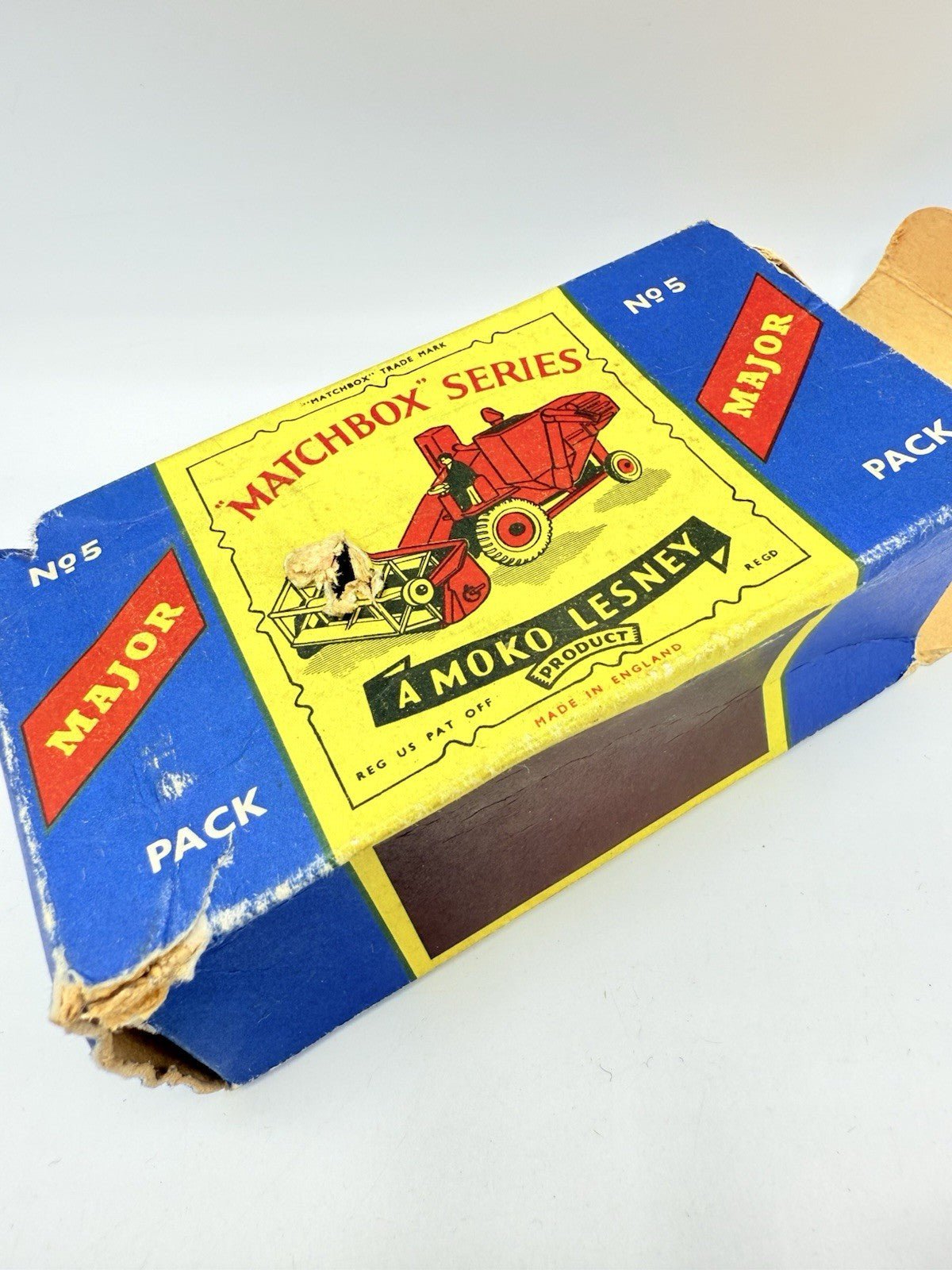 Matchbox Lesney M - 5 Major Pack Massey Ferguson 780 Combine Harvester - Magic Matchbox
