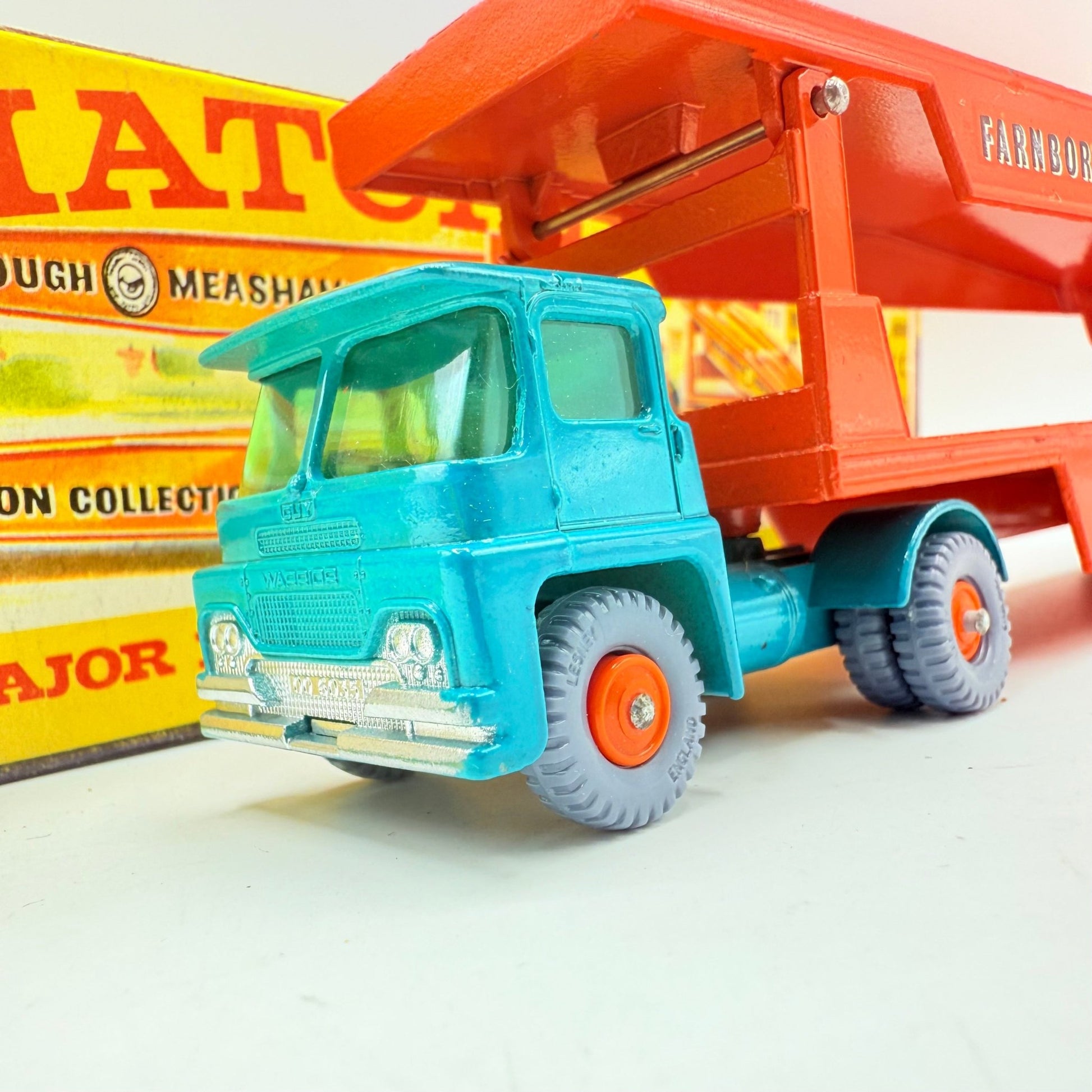 Matchbox Lesney M - 8 Major Pack Car Transporter - Magic Matchbox