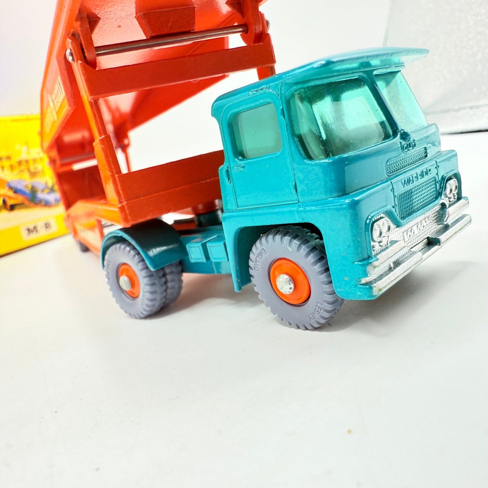 Matchbox Lesney M - 8 Major Pack Car Transporter - Magic Matchbox