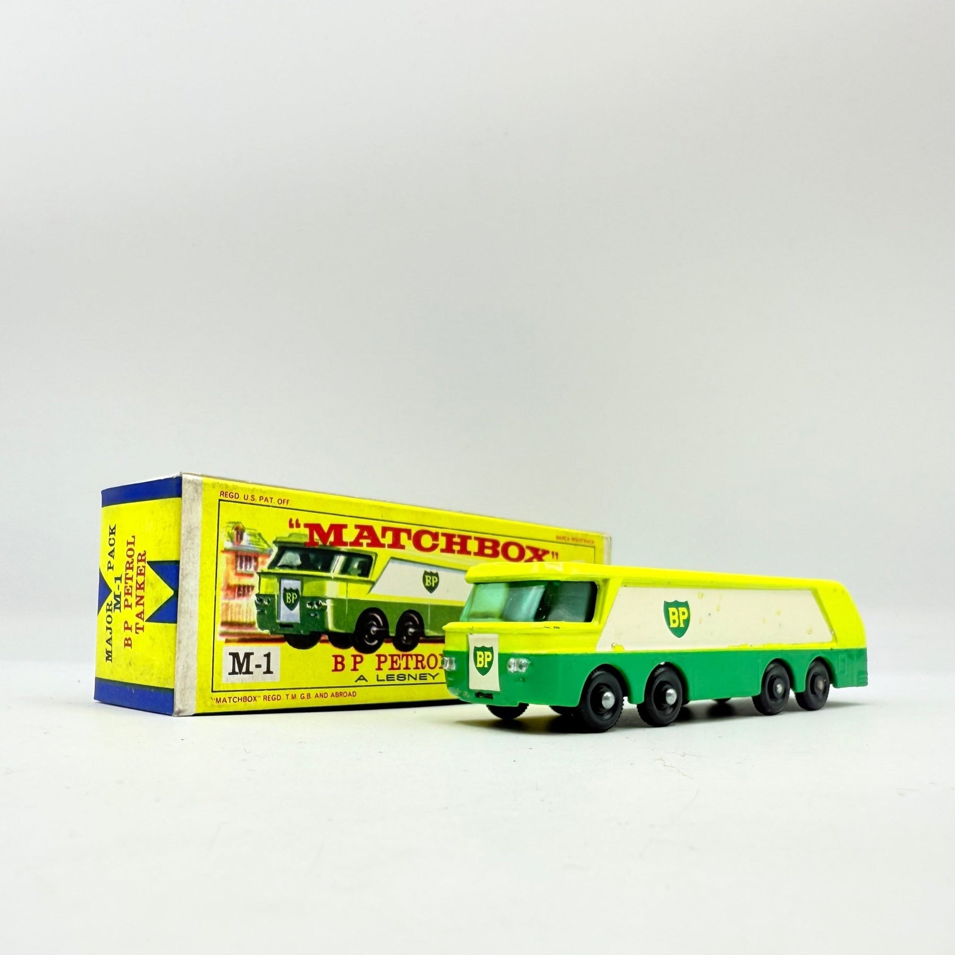 Matchbox Lesney Major Pack B.P. Autotanker M - 1 - Magic Matchbox