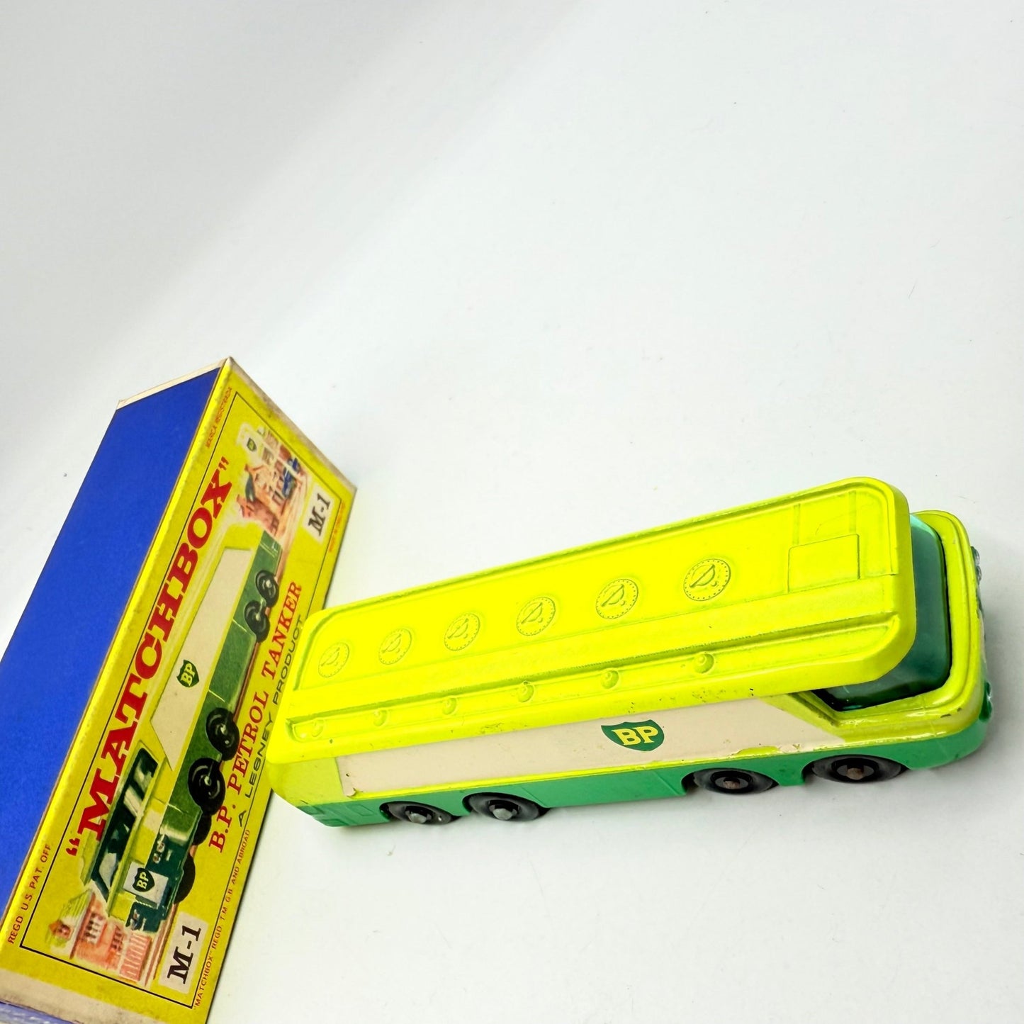 Matchbox Lesney Major Pack B.P. Autotanker M - 1 - Magic Matchbox