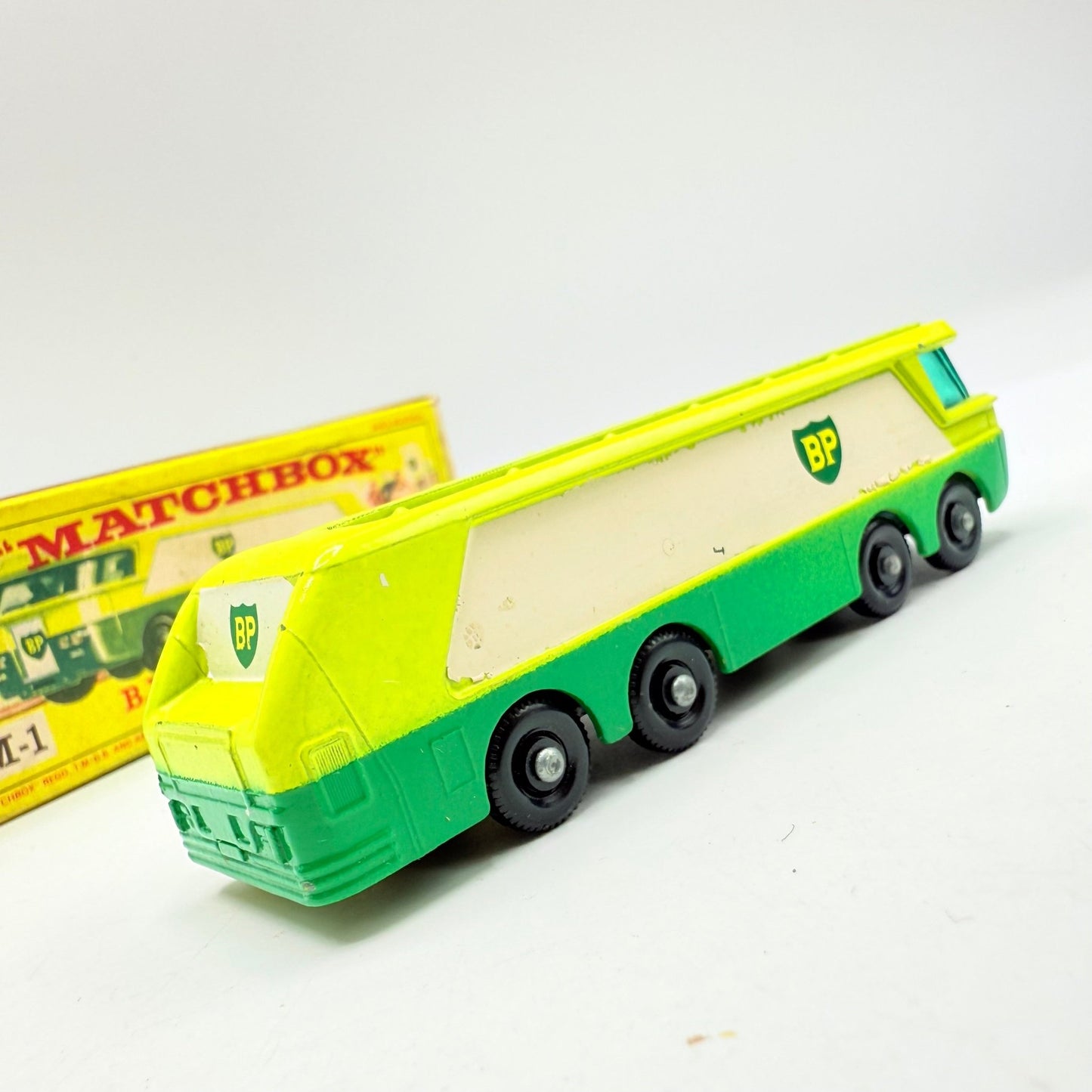 Matchbox Lesney Major Pack B.P. Autotanker M - 1 - Magic Matchbox