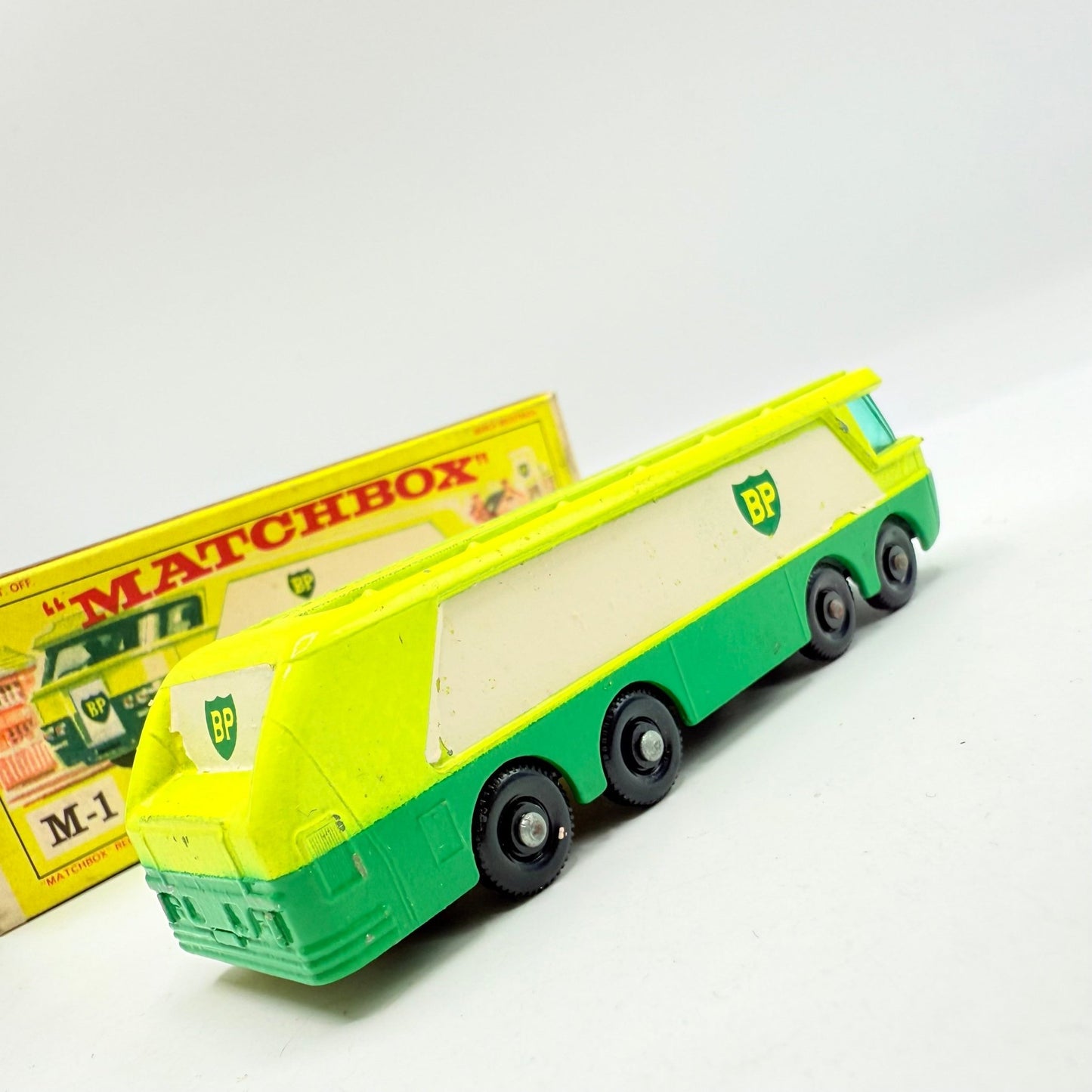 Matchbox Lesney Major Pack B.P. Autotanker M - 1 - Magic Matchbox