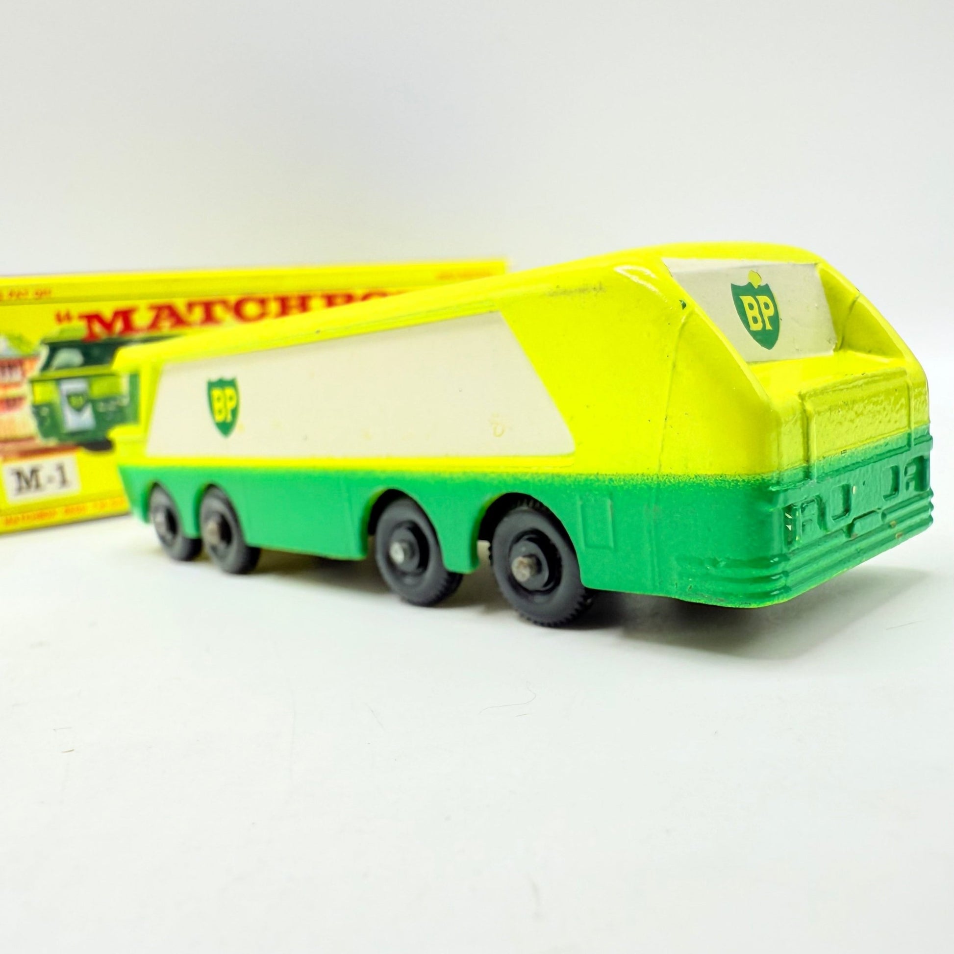 Matchbox Lesney Major Pack B.P. Autotanker M - 1 - Magic Matchbox