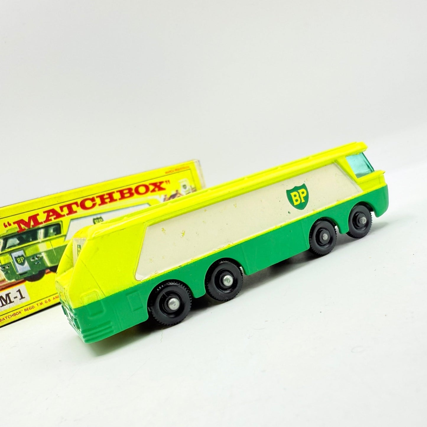 Matchbox Lesney Major Pack B.P. Autotanker M - 1 - Magic Matchbox
