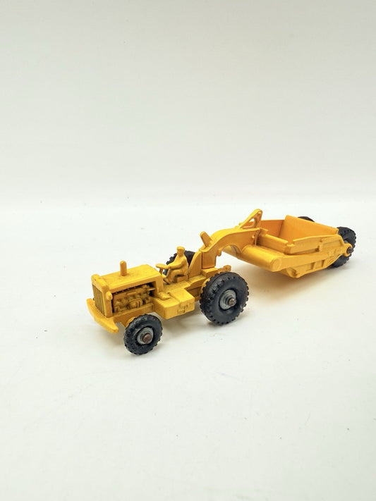 Matchbox Lesney Major Pack M - 1 Caterpillar Earth Scraper - Magic Matchbox