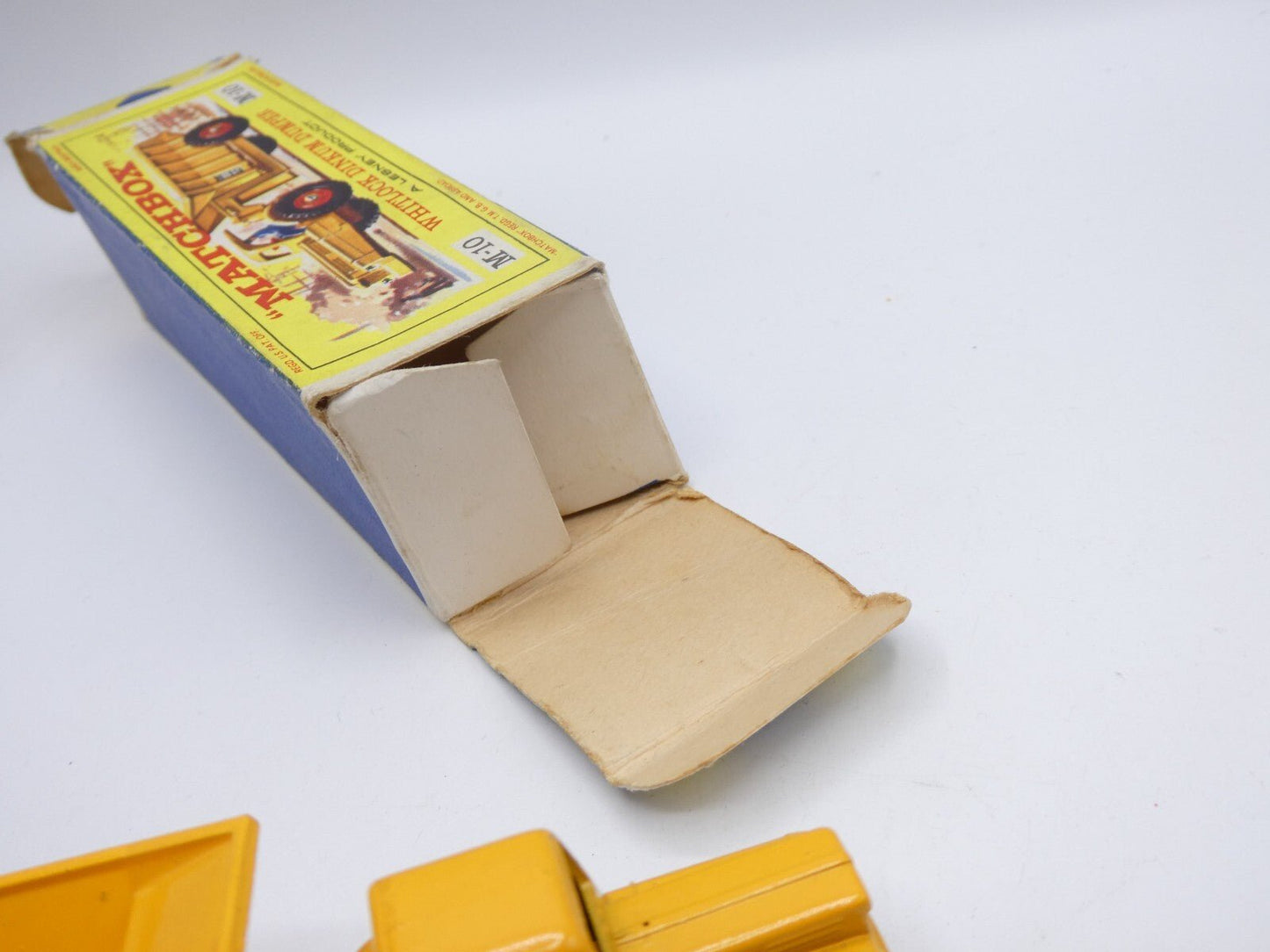 Matchbox Lesney Major Pack M - 10 Whitlock Dinkum Dumper - red hubs boxed - Magic Matchbox