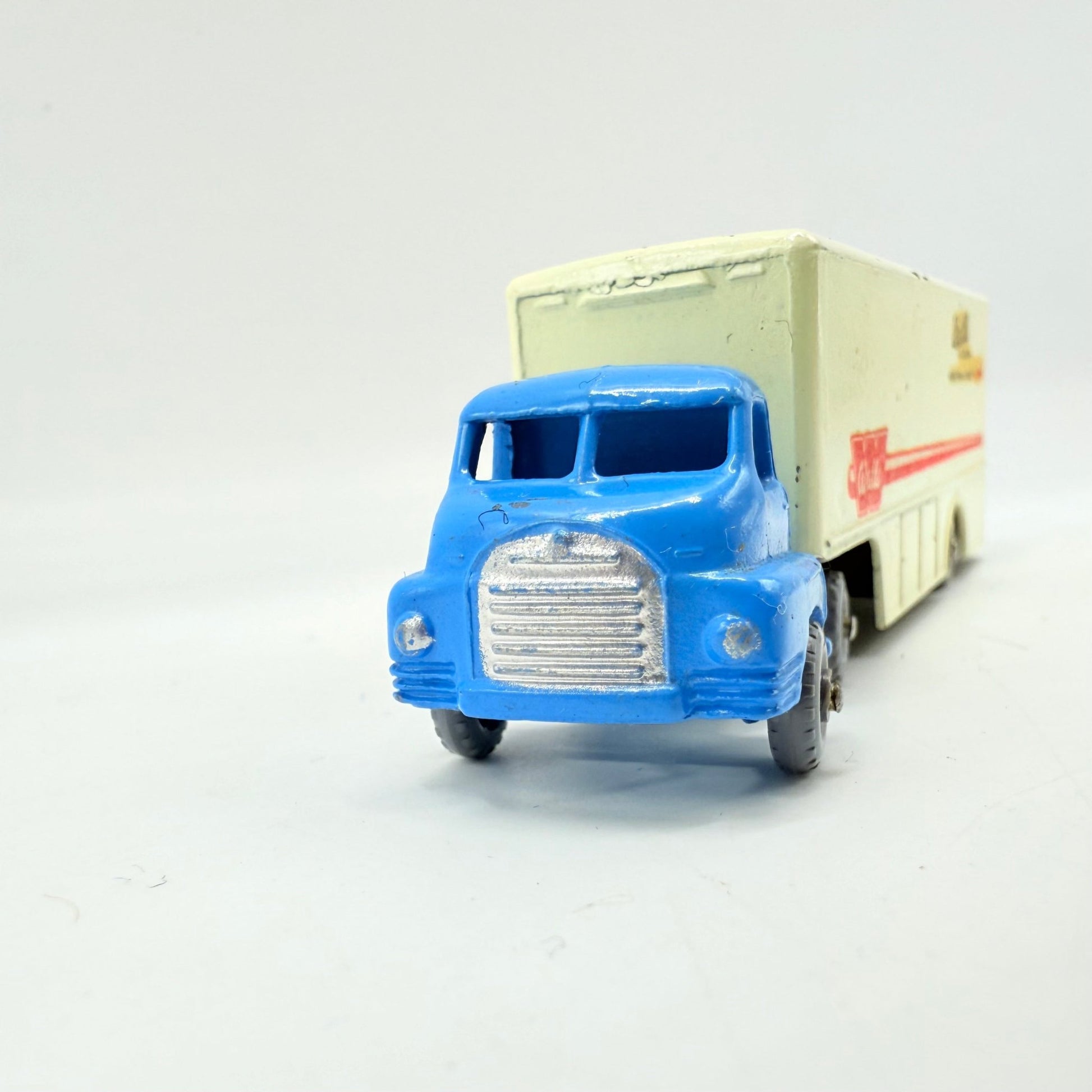 Matchbox Lesney Major Pack M - 2 Bedford Walls Ice Cream Truck - Magic Matchbox