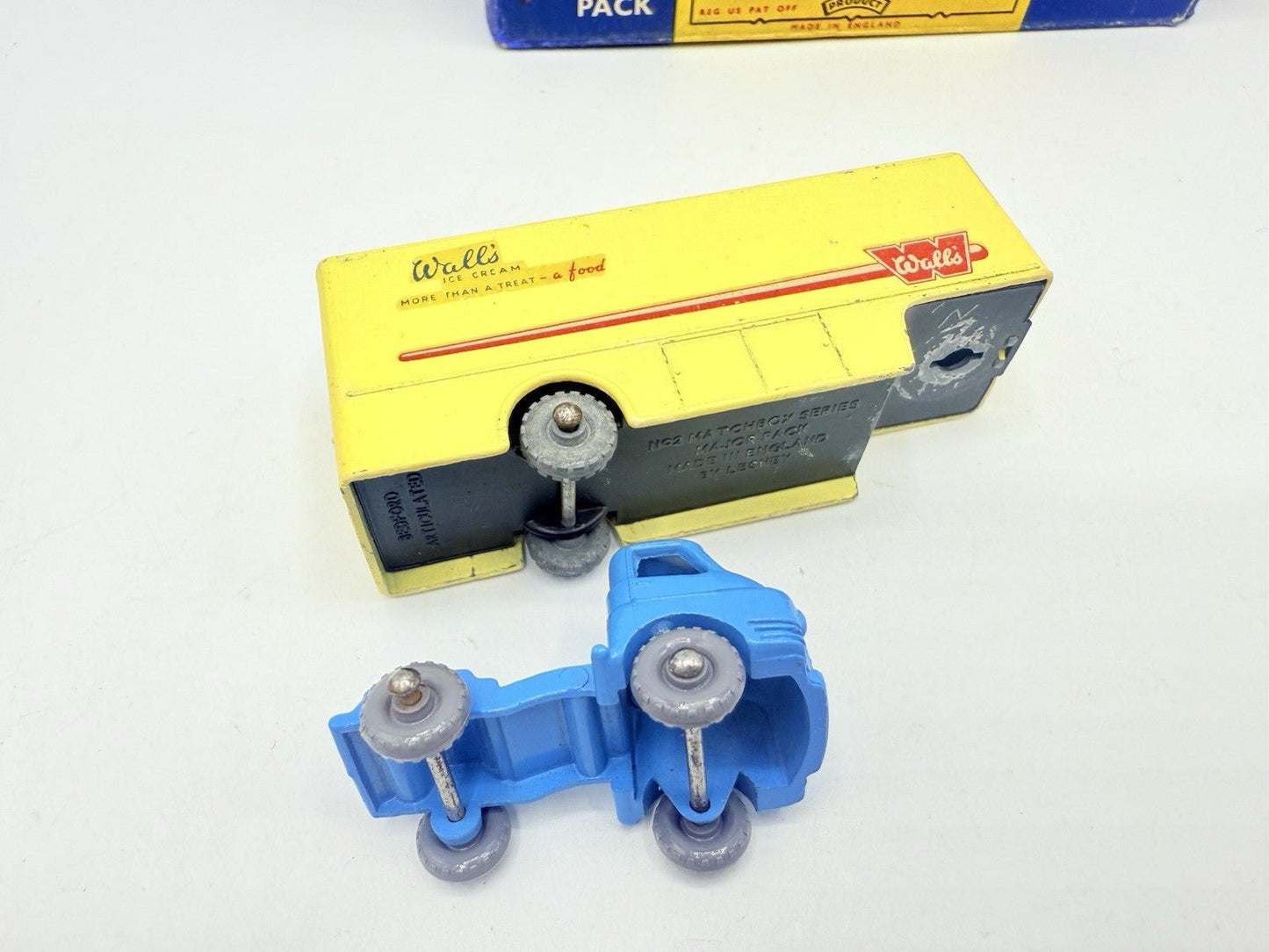 Matchbox Lesney Major Pack M2 Articulated Model Bedford Walls - Magic Matchbox