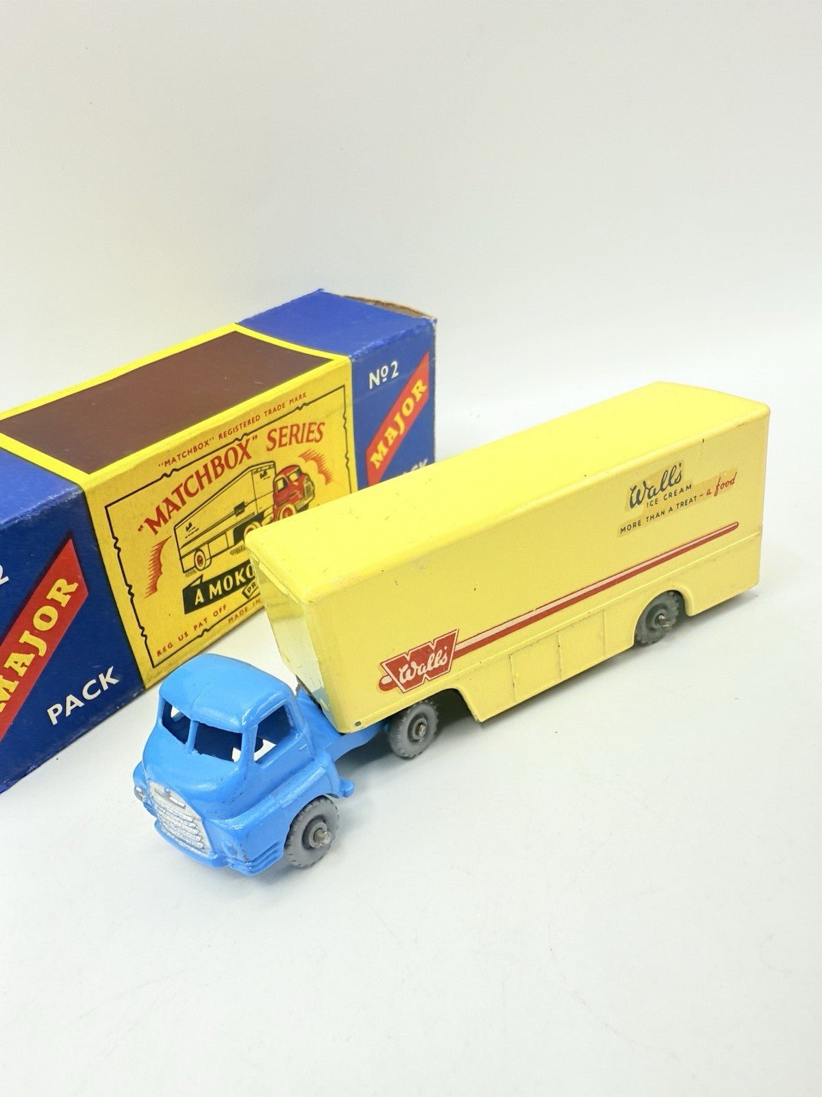 Matchbox Lesney Major Pack M2 Articulated Model Bedford Walls - Magic Matchbox