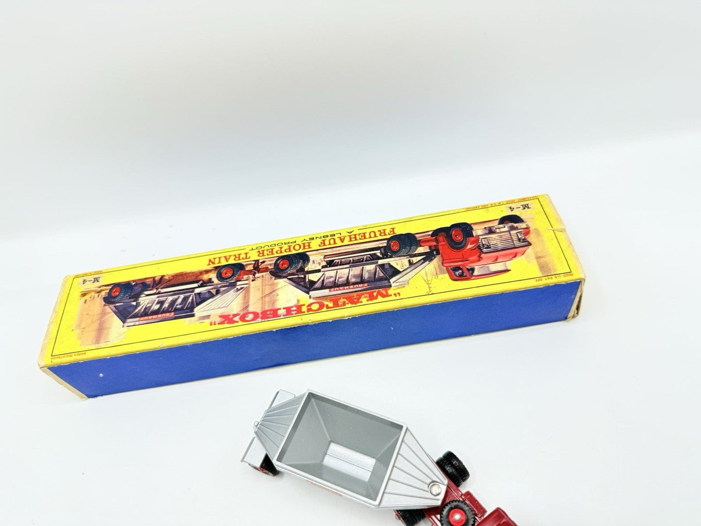 Matchbox Lesney Major Pack M4 Fruehauf Hopper Train - Magic Matchbox