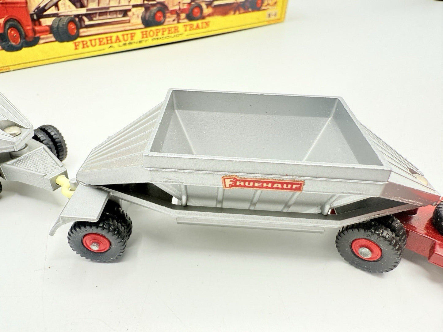 Matchbox Lesney Major Pack M4 Fruehauf Hopper Train - Magic Matchbox