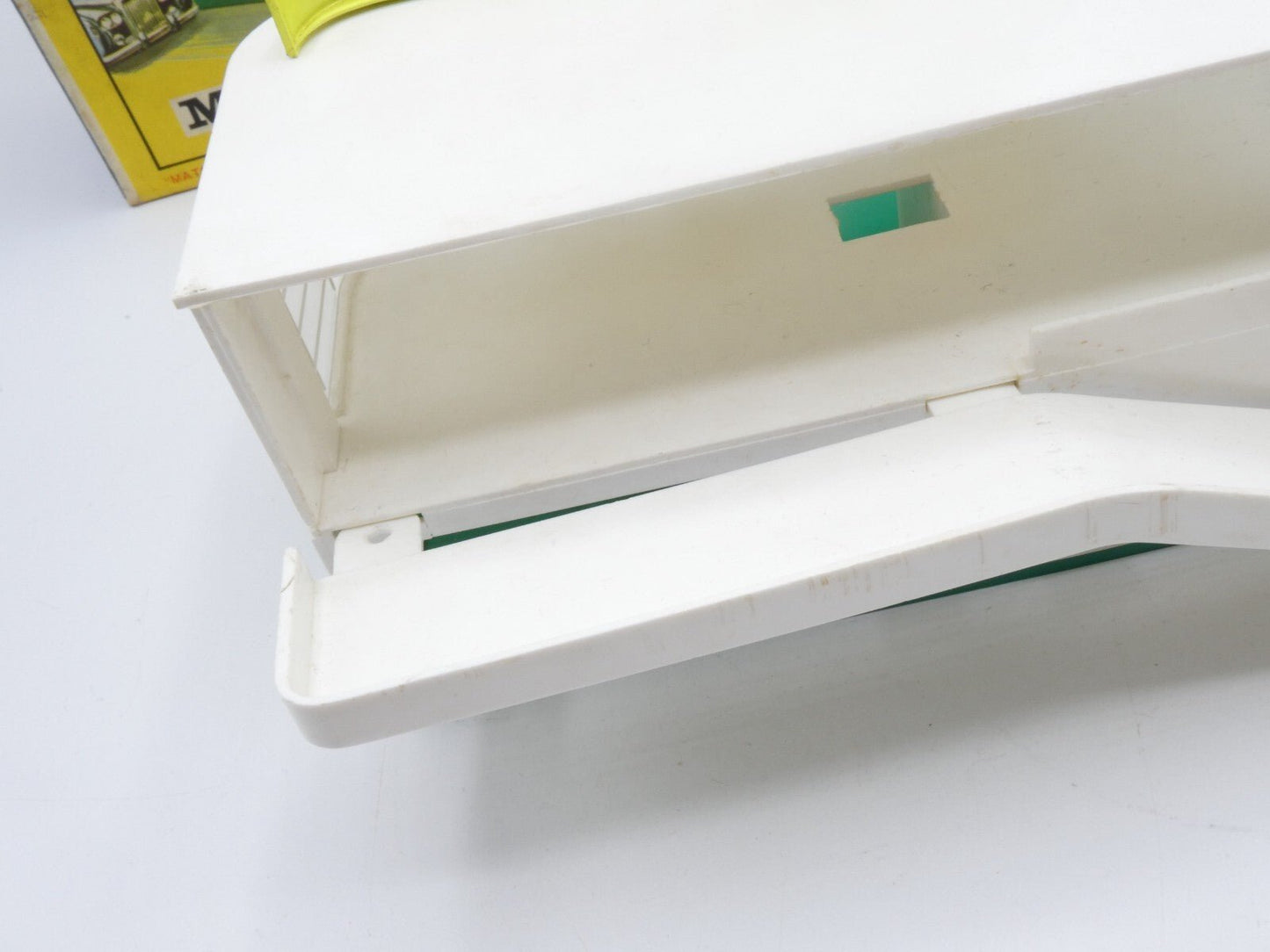 Matchbox Lesney MG - 1 BP Service Station - Magic Matchbox