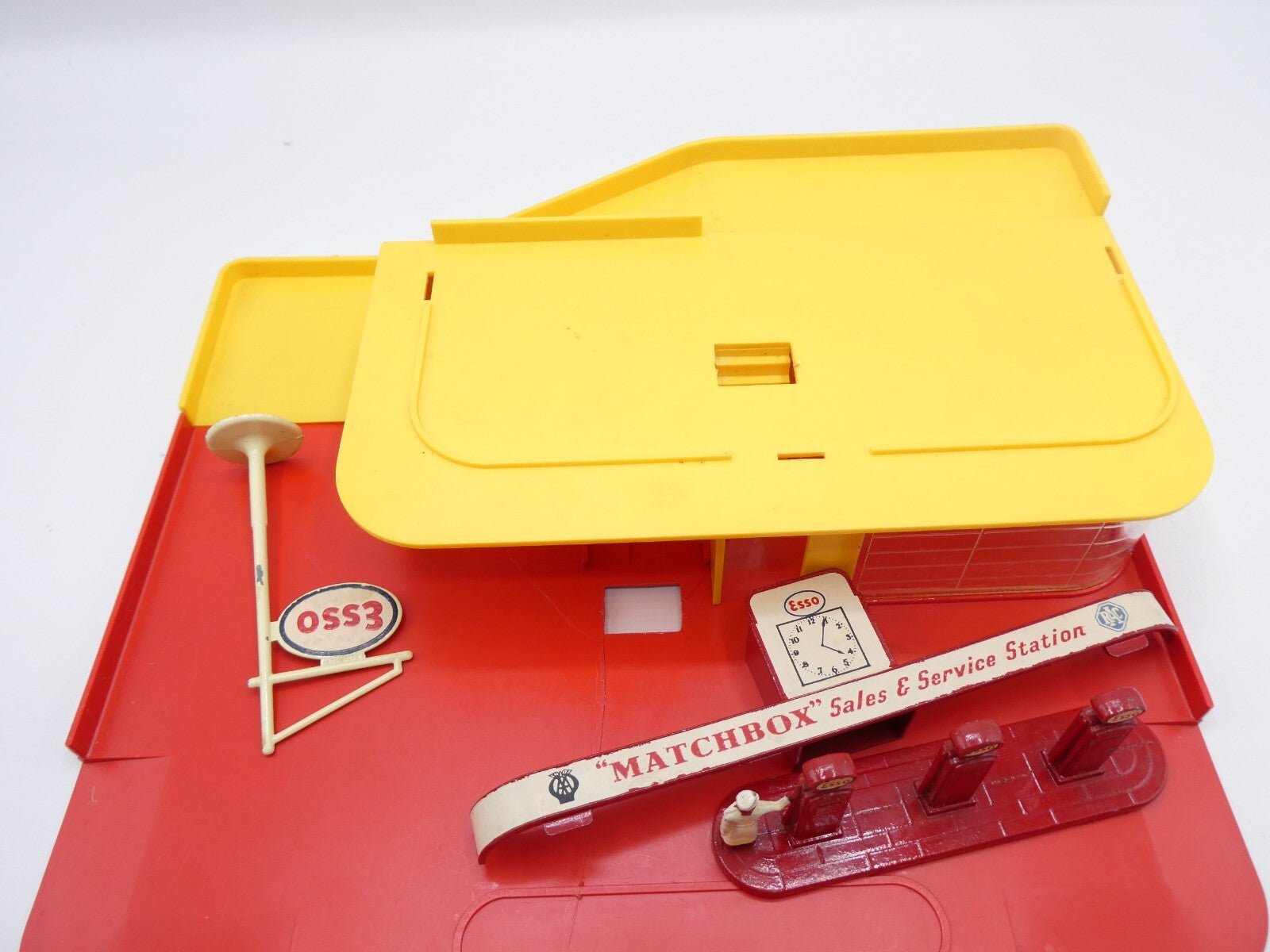 Matchbox Lesney MG - 1 Series Sales and Service Station - Repaired Base - Magic Matchbox