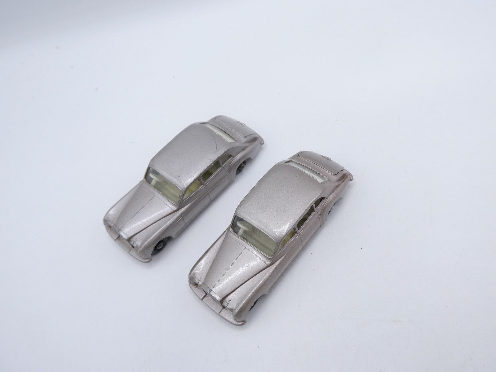 Matchbox Moko Lesney 44b Rolls Royce Phantom V metallic mauve x 2 Unboxed - Magic Matchbox