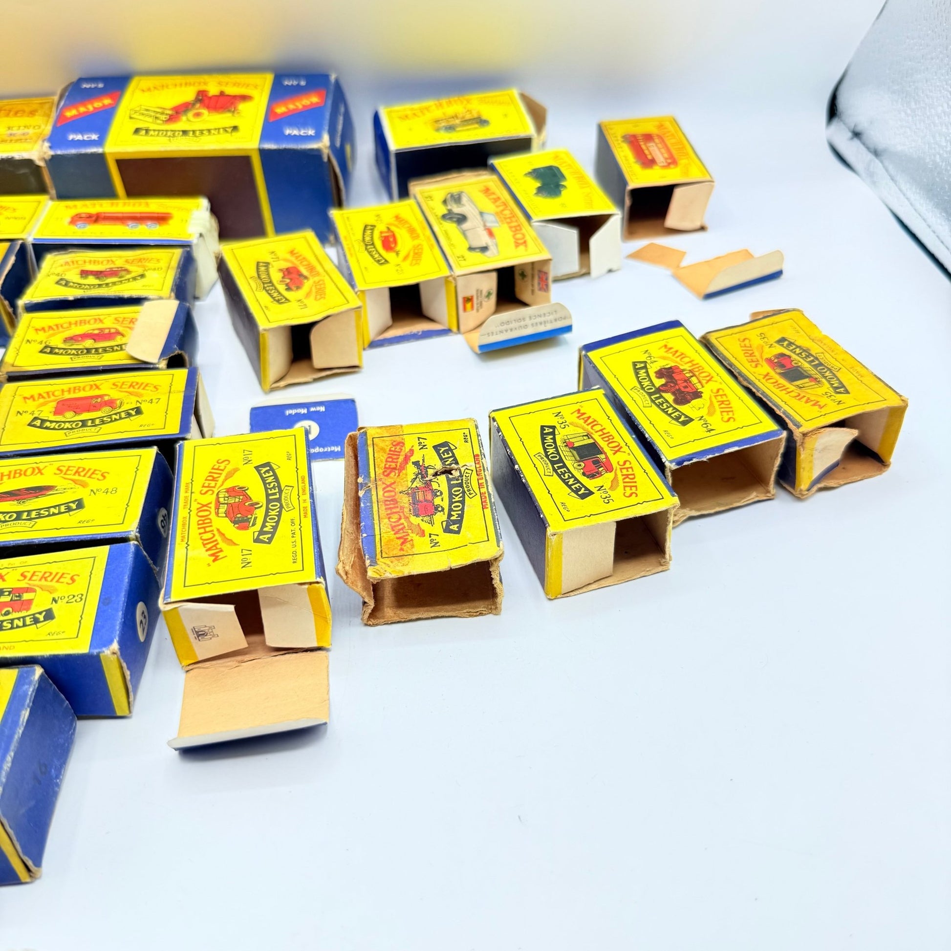 Matchbox Regular Wheels Damaged & Broken Boxes x 50 - Magic Matchbox