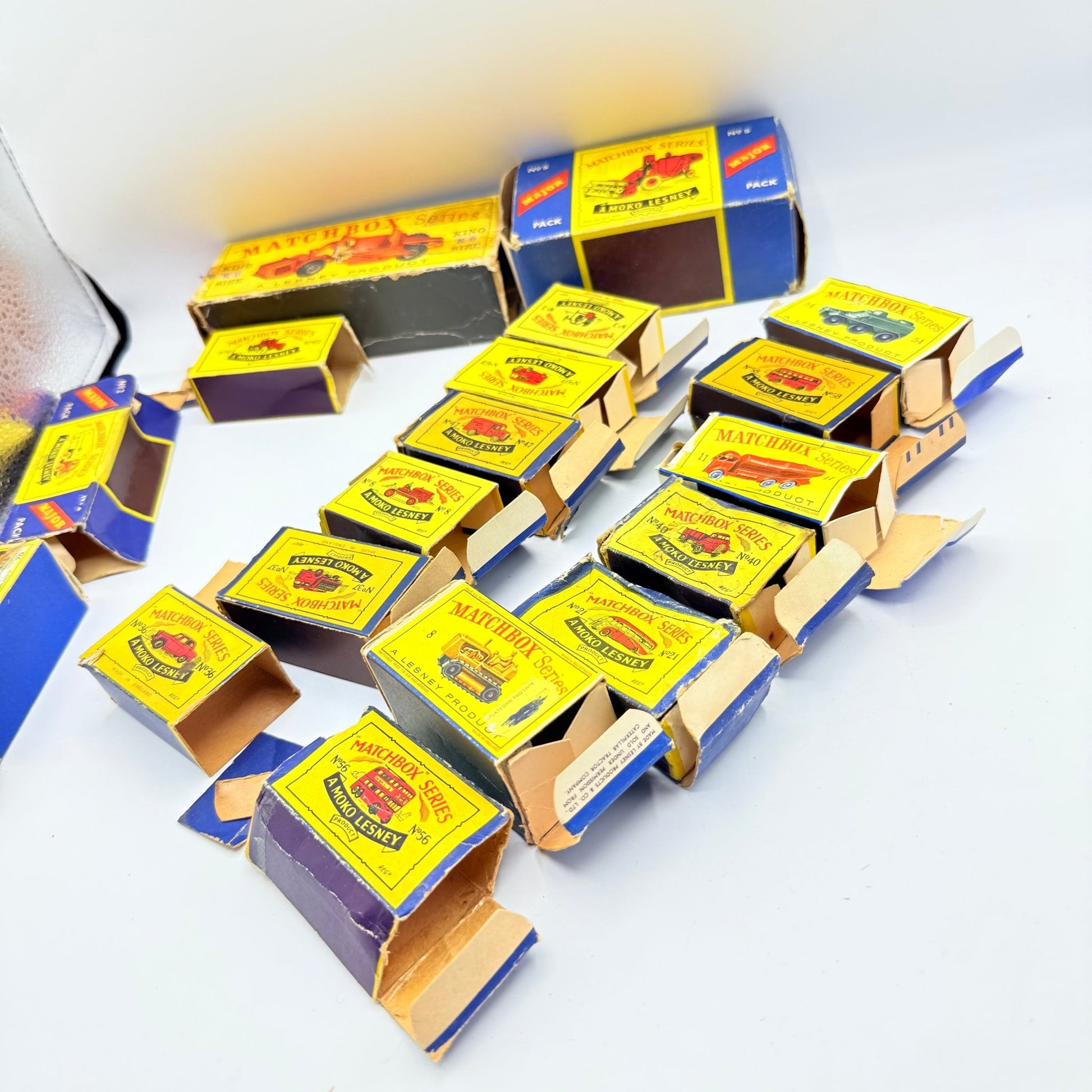 Matchbox Regular Wheels Damaged & Broken Boxes x 50 - Magic Matchbox