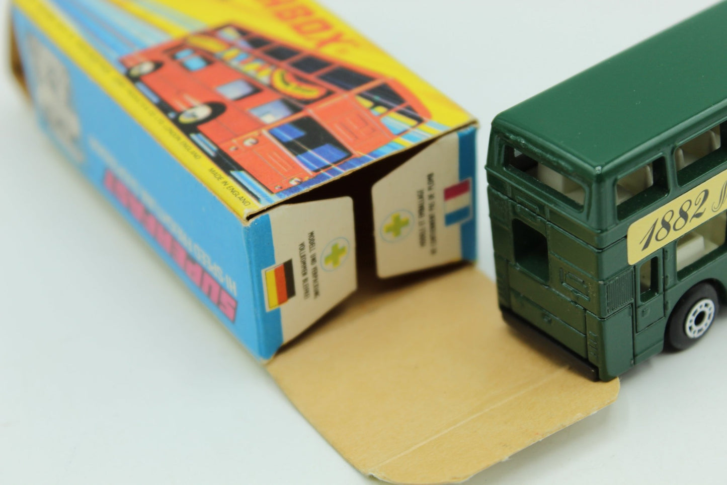 Matchbox Superfast 17 The Londoner - 1982 Chesterfield - Magic Matchbox