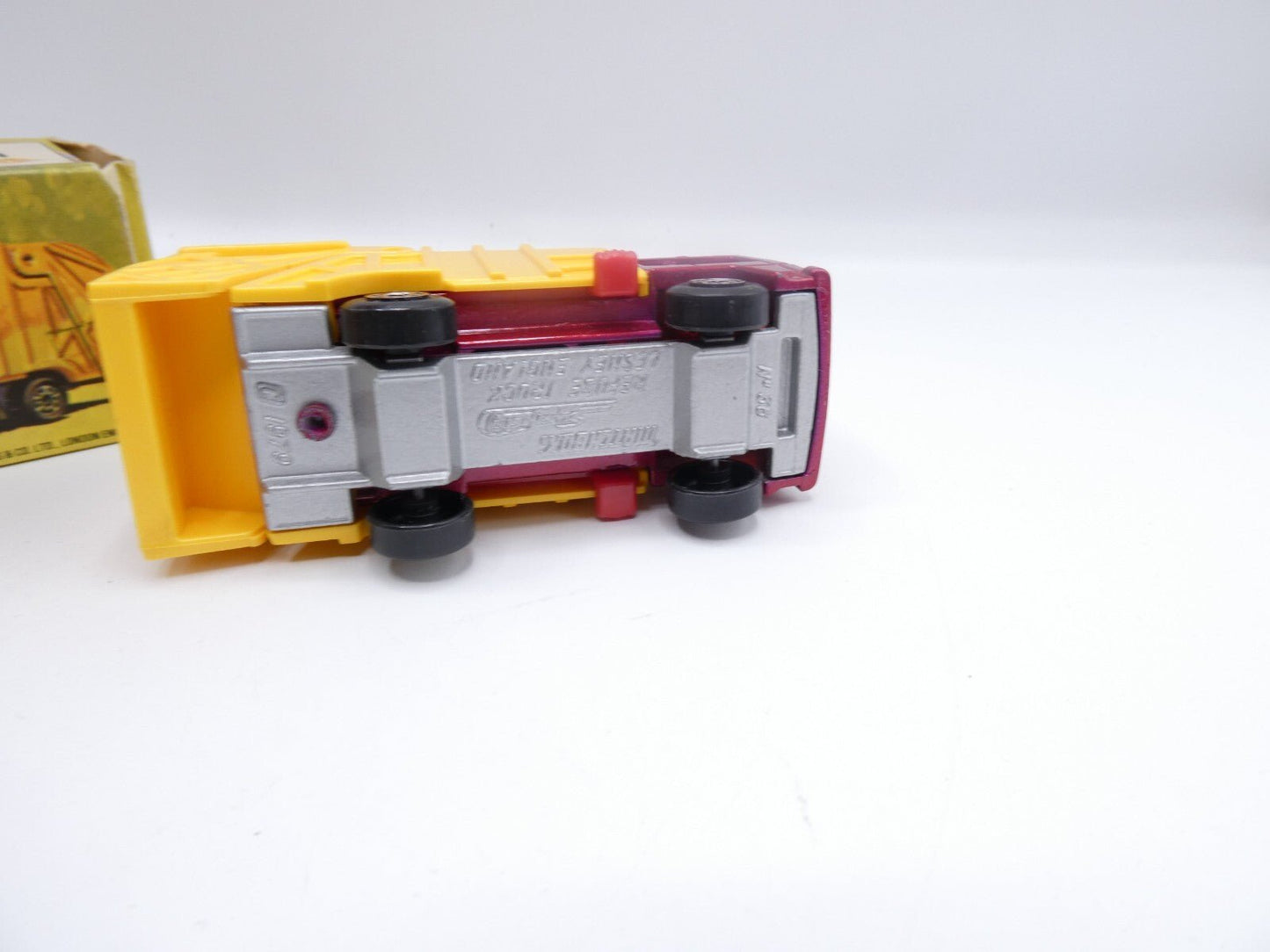 Matchbox Superfast 36 Refuse Truck VN Mint Boxed - Magic Matchbox