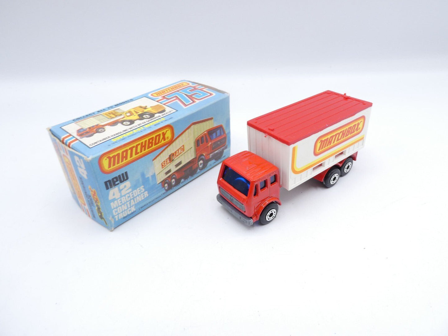 Matchbox Superfast 42 Mercedes Container Truck - Magic Matchbox