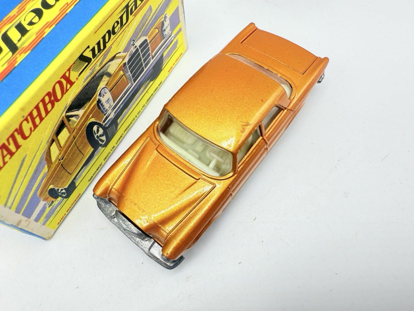 Matchbox Superfast 46 Mercedes 300 SE - Magic Matchbox