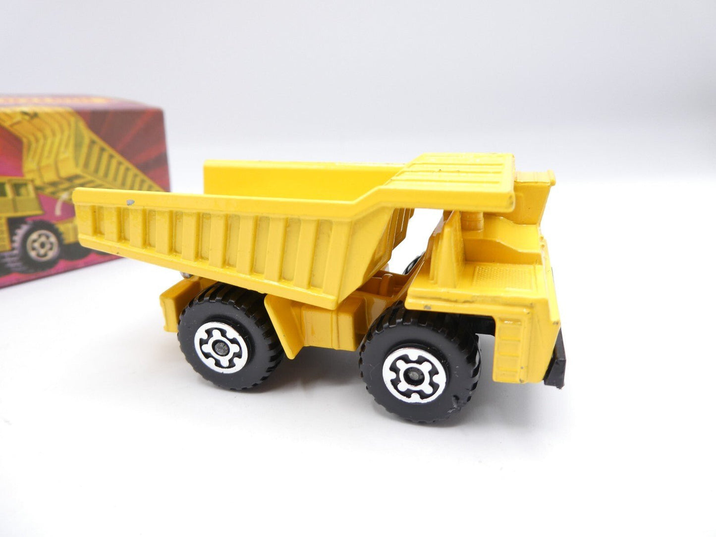 Matchbox Superfast 58 Faun Dump truck - Magic Matchbox