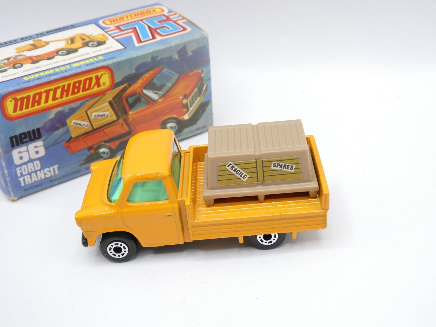 Matchbox Superfast 66 Ford Transit - Magic Matchbox