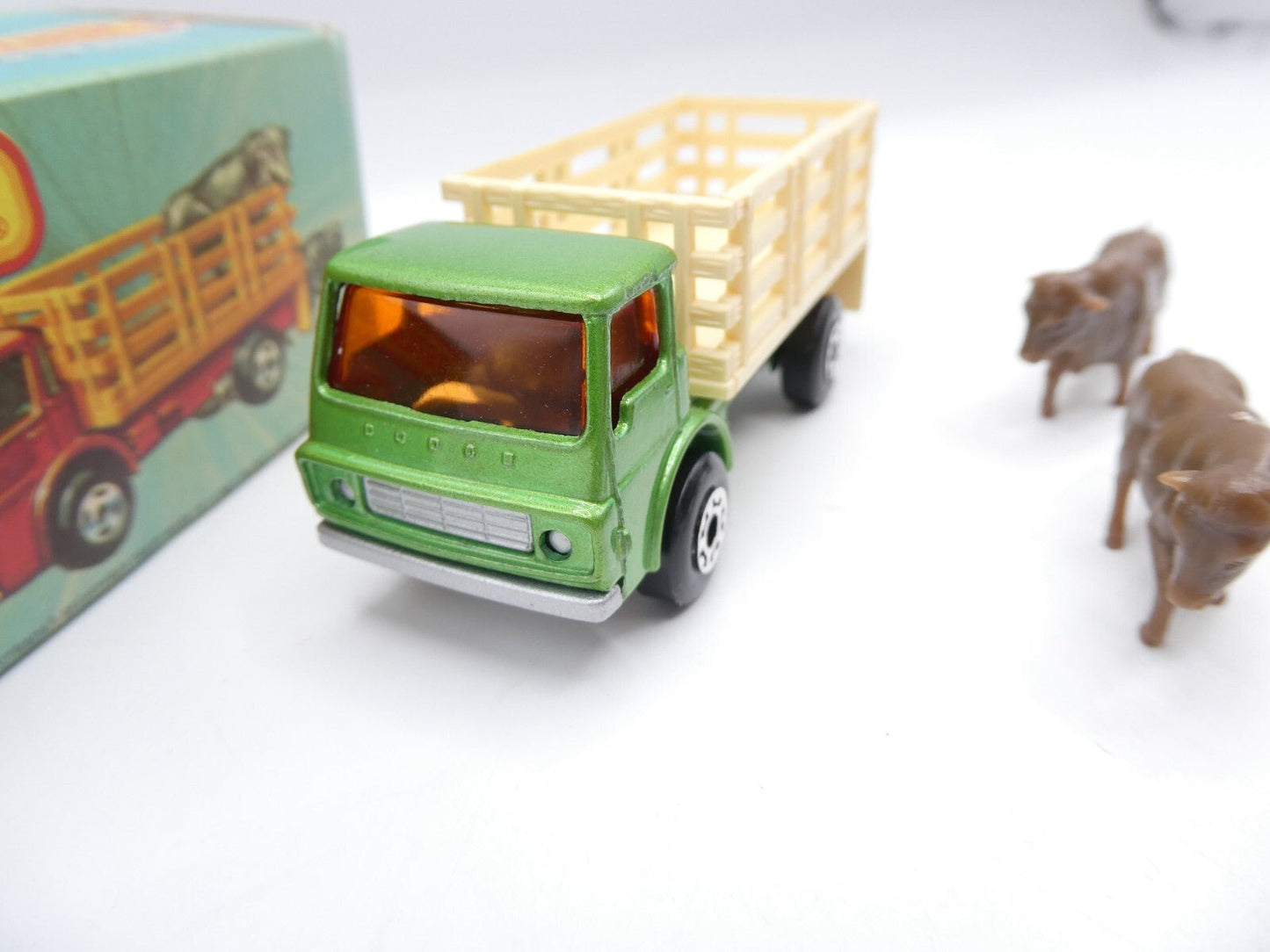 Matchbox Superfast 71 Cattle Truck Pale Green & Brown Cattle - Magic Matchbox