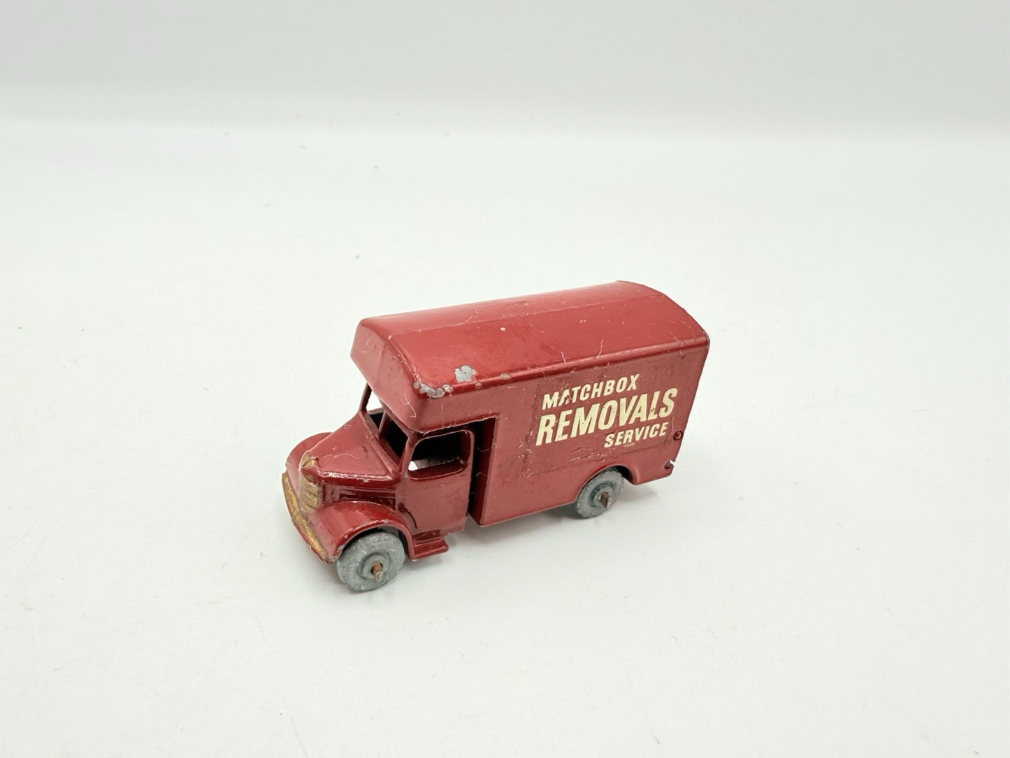 Matchbox Lesney 17a Maroon Bedford Matchbox Removal Services Van VG Unboxed