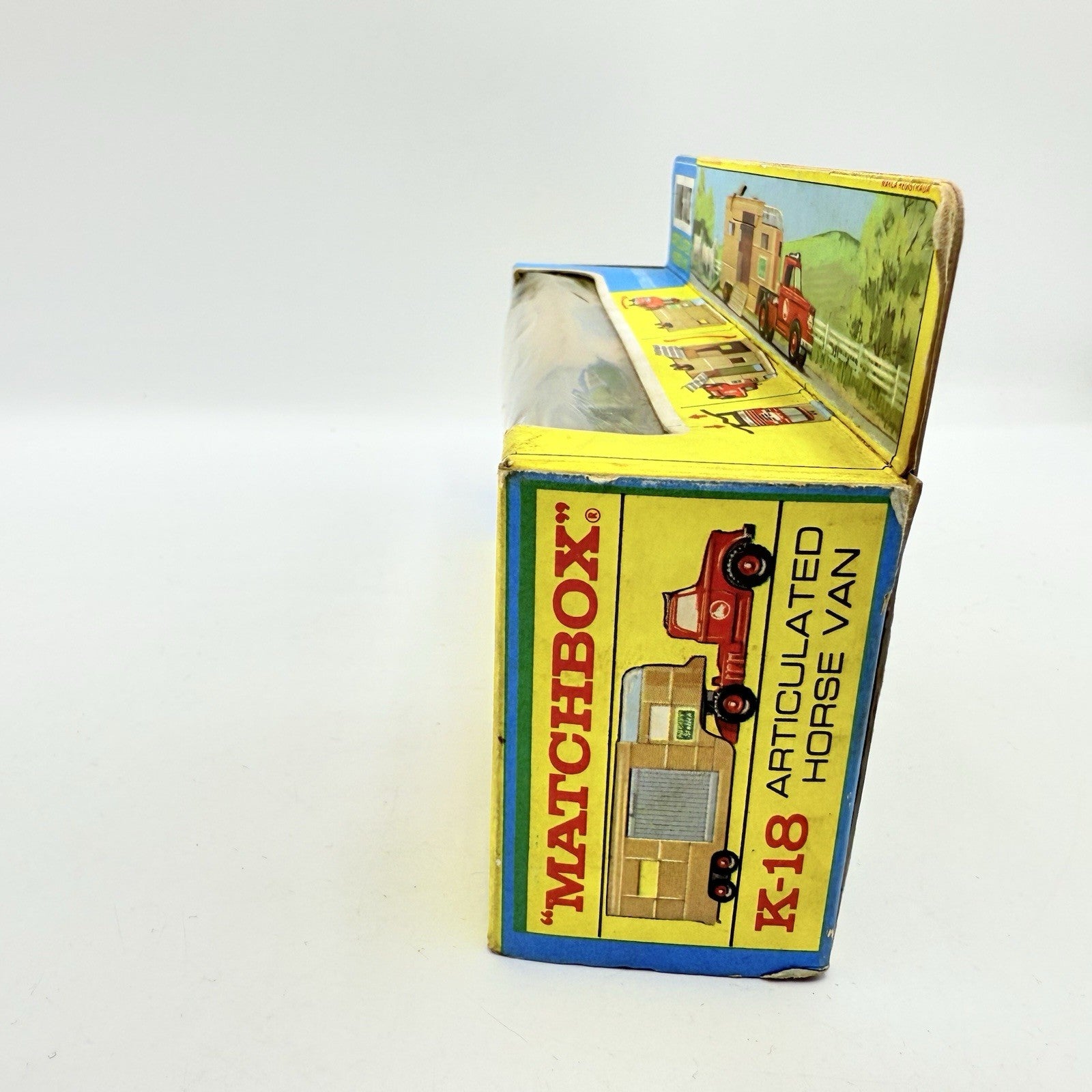 Lesney Matchbox King Size K-18 Articulated Dodge Horse Box
