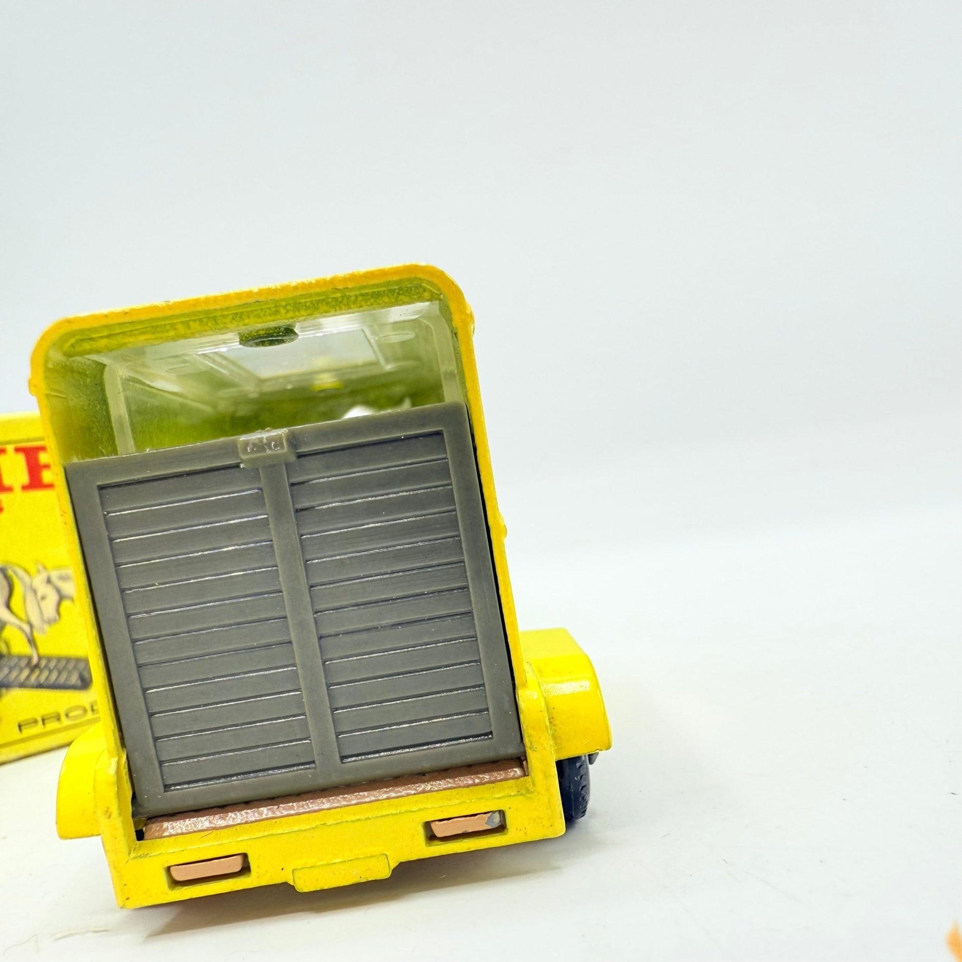 Matchbox 43c Pony Trailer Tan Base - Magic Matchbox