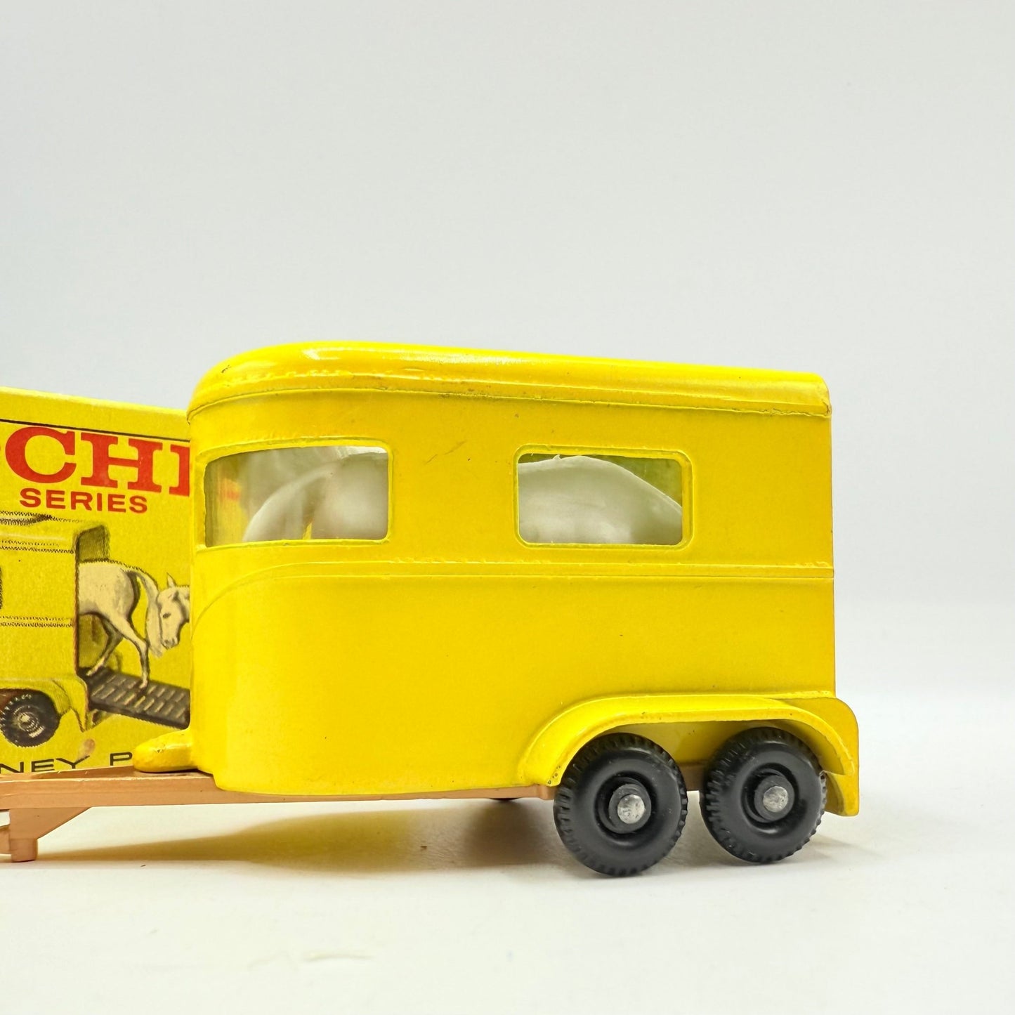 Matchbox 43c Pony Trailer Tan Base - Magic Matchbox